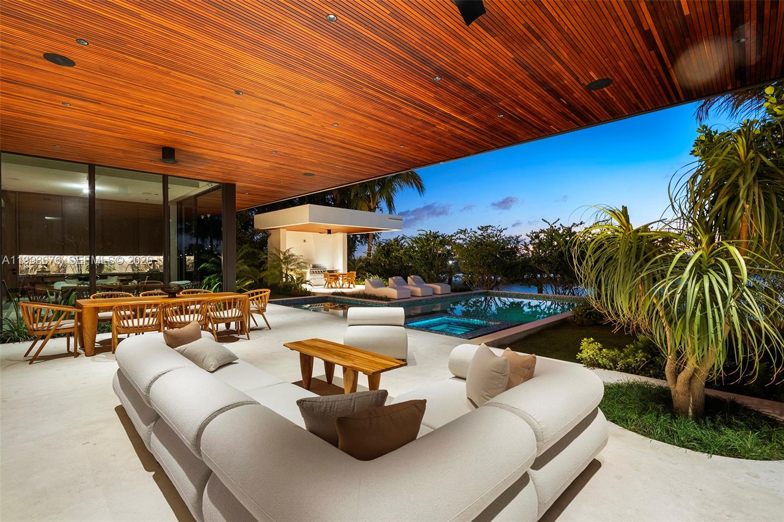 BAY HARBOR ISLAND - Residential