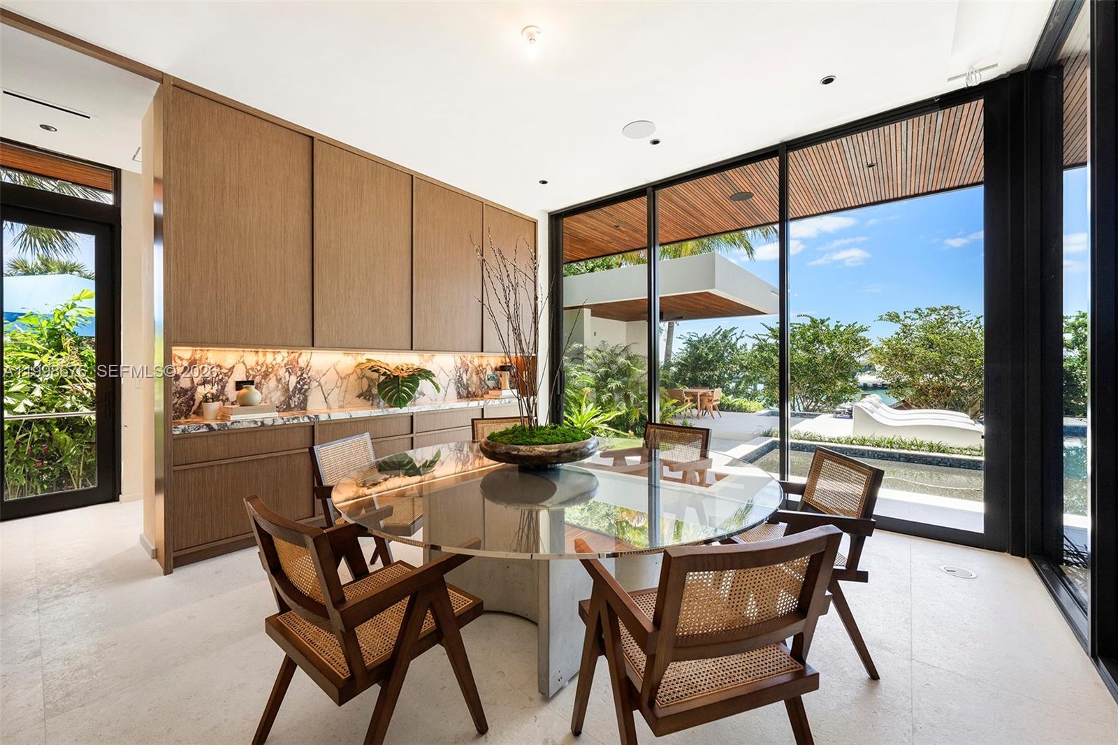BAY HARBOR ISLAND - Residential