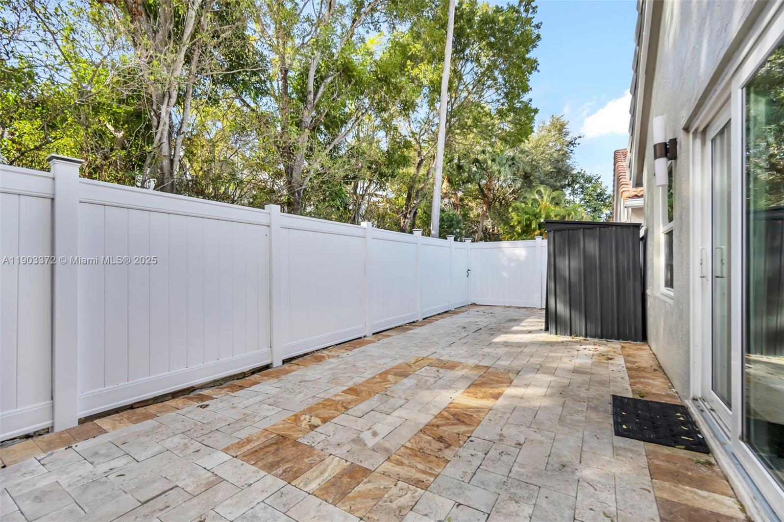 HILLSBORO COUNTRY CLUB - Residential