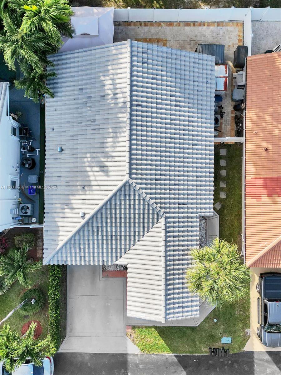 HILLSBORO COUNTRY CLUB - Residential