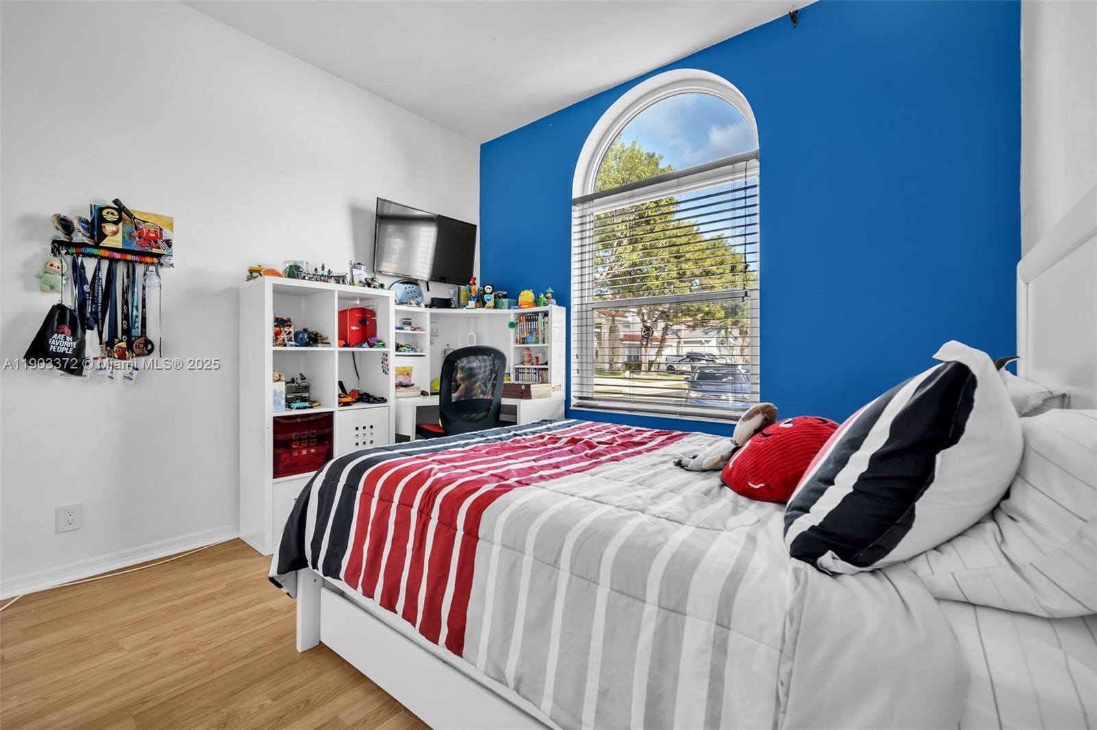 HILLSBORO COUNTRY CLUB - Residential