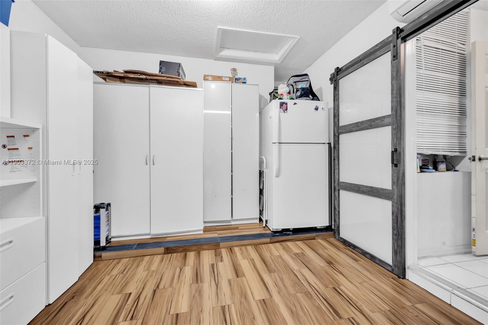 HILLSBORO COUNTRY CLUB - Residential