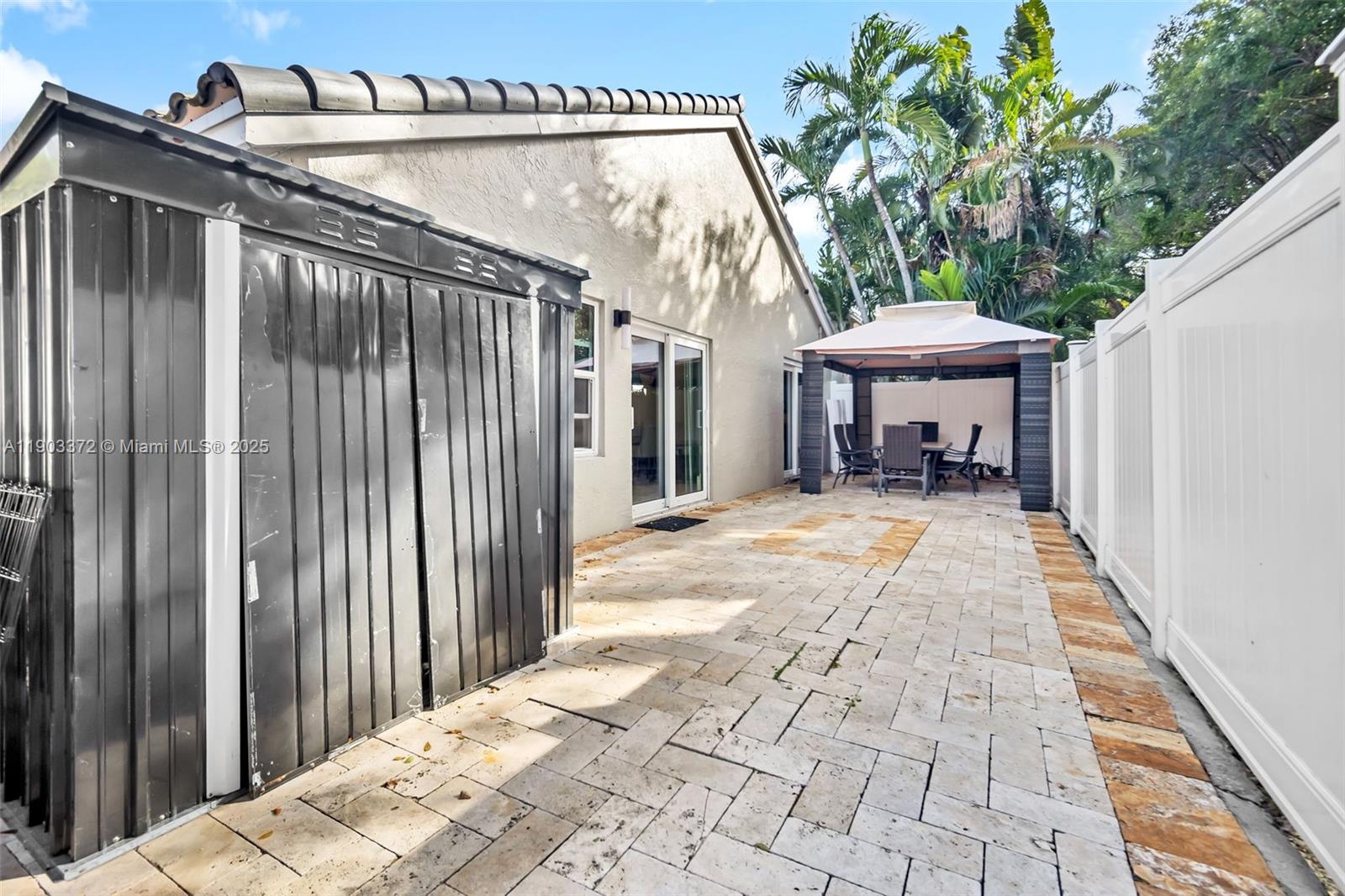 HILLSBORO COUNTRY CLUB - Residential