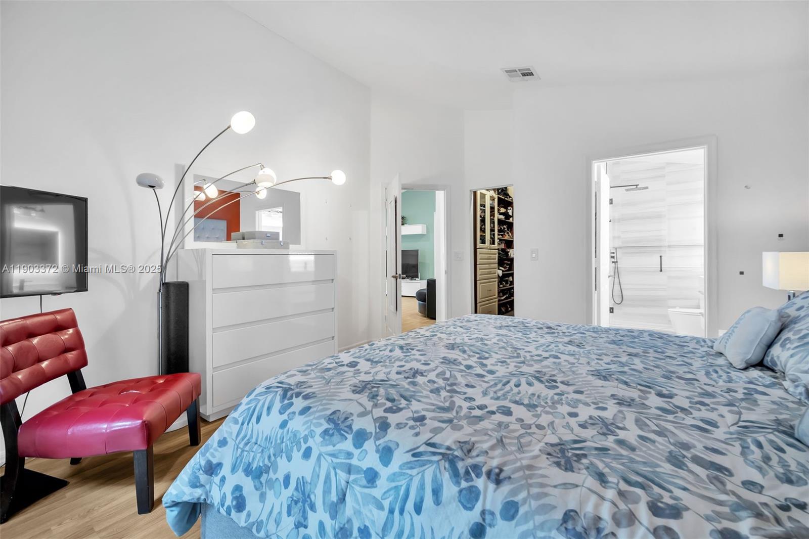 HILLSBORO COUNTRY CLUB - Residential