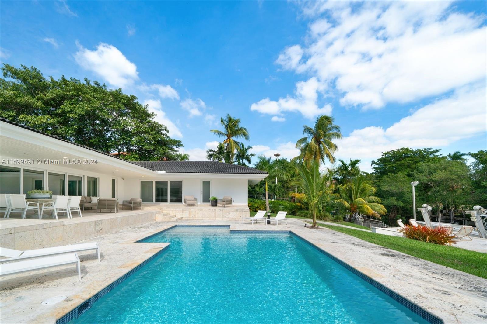 COCOPLUM SEC 1 - Residential