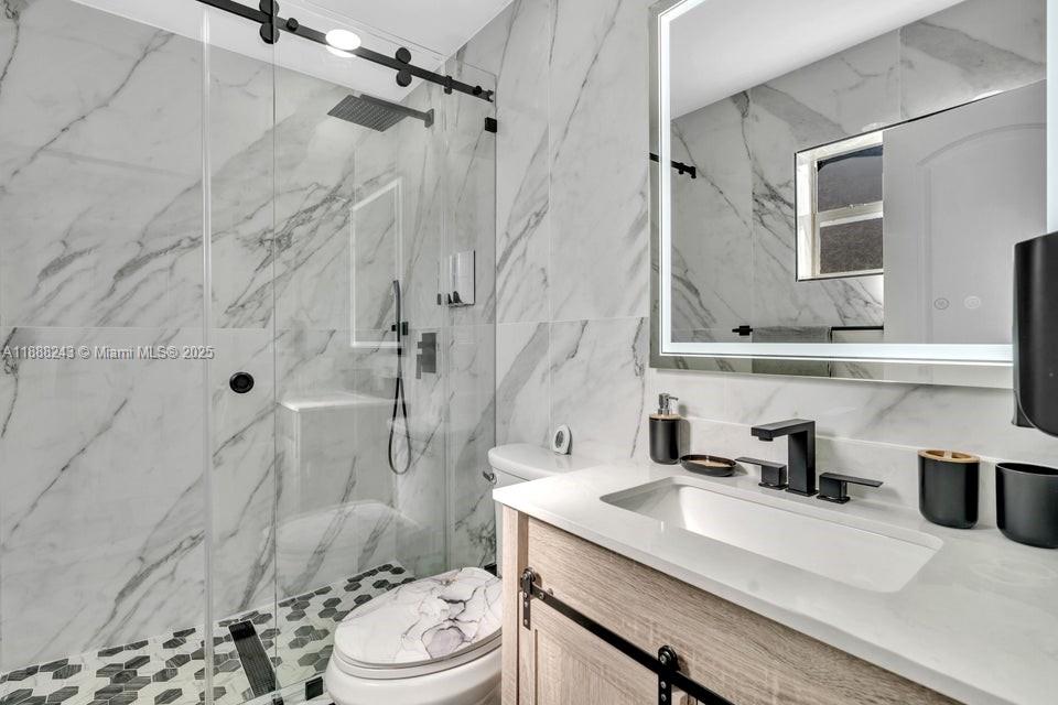 FLAMINGO MANORS - Residential Lease