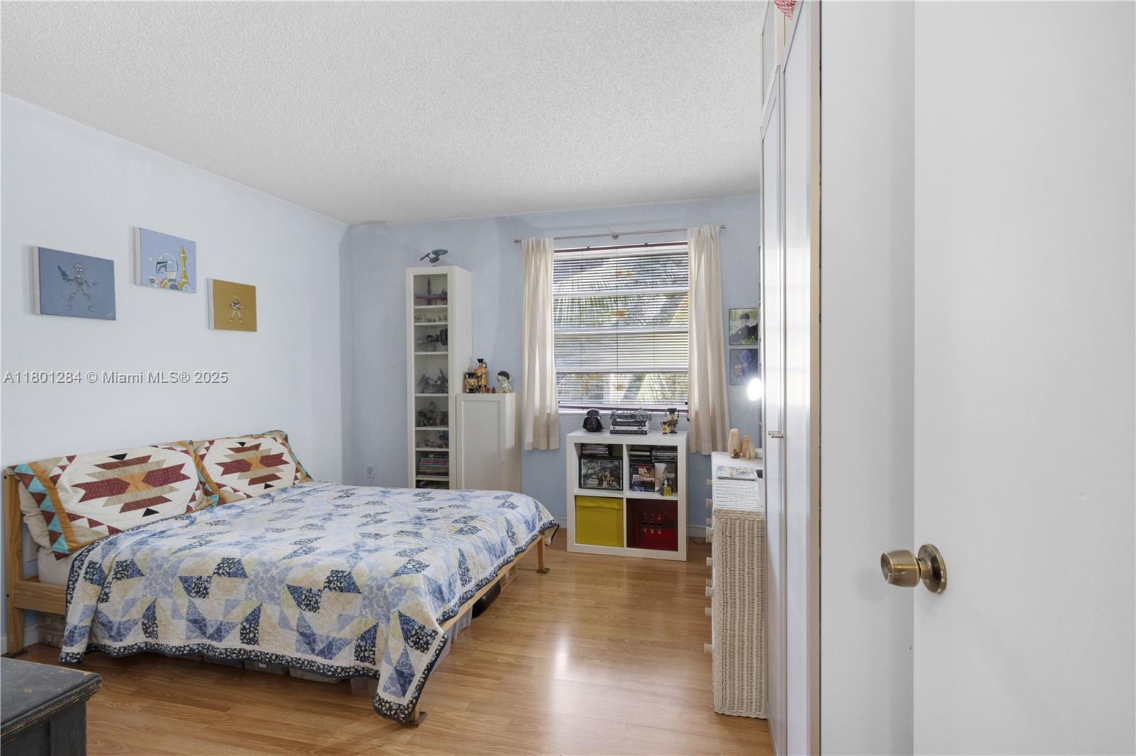 MILAM CONDO SOUTH - Residential