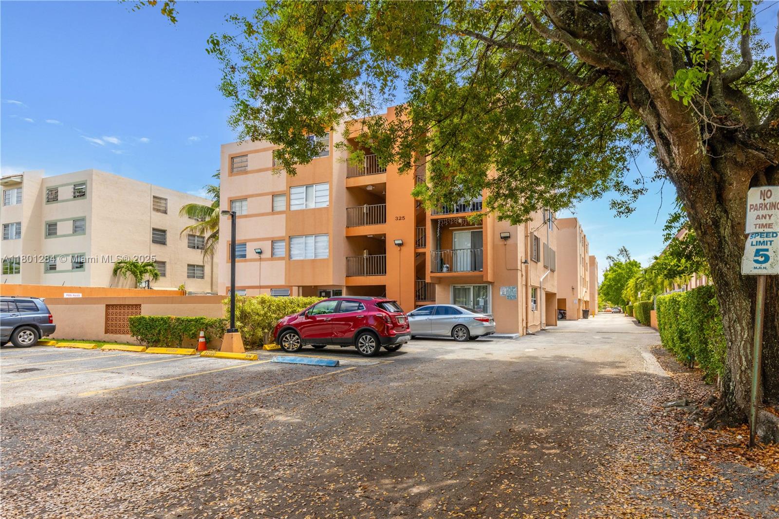 MILAM CONDO SOUTH - Residential