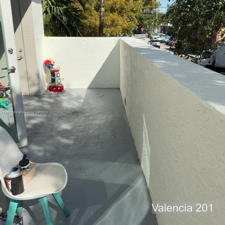 VALENCIA CONDO - Residential