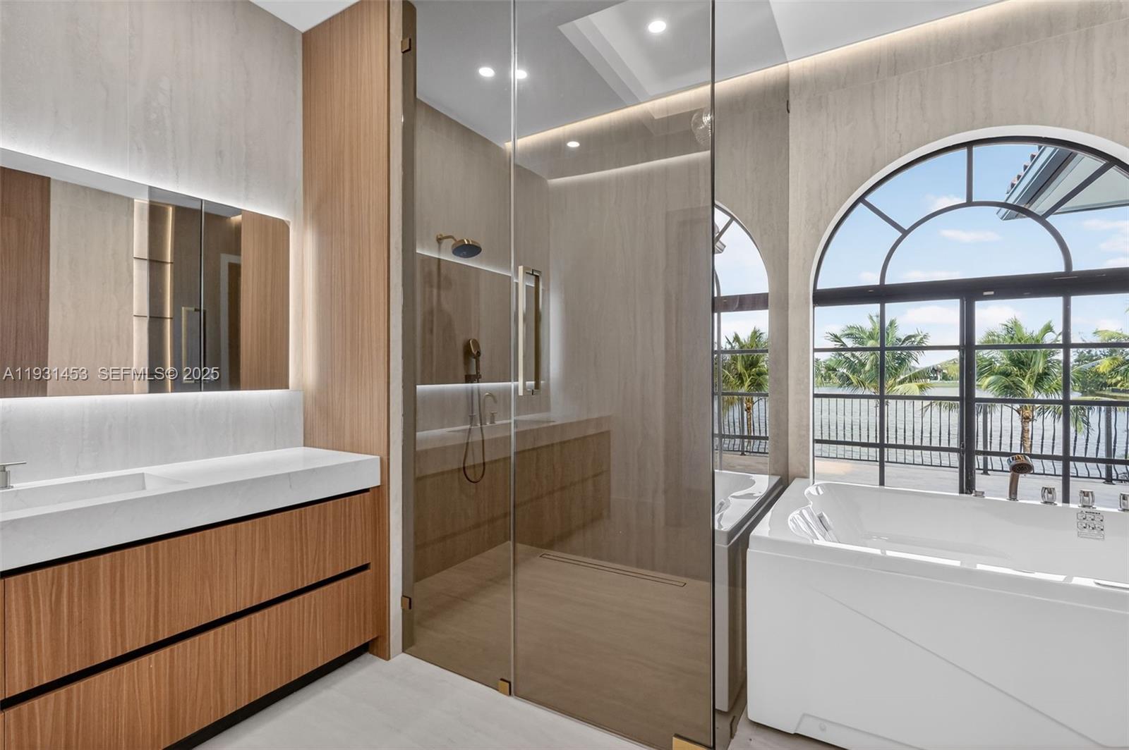 VISTA LAKES - Residential