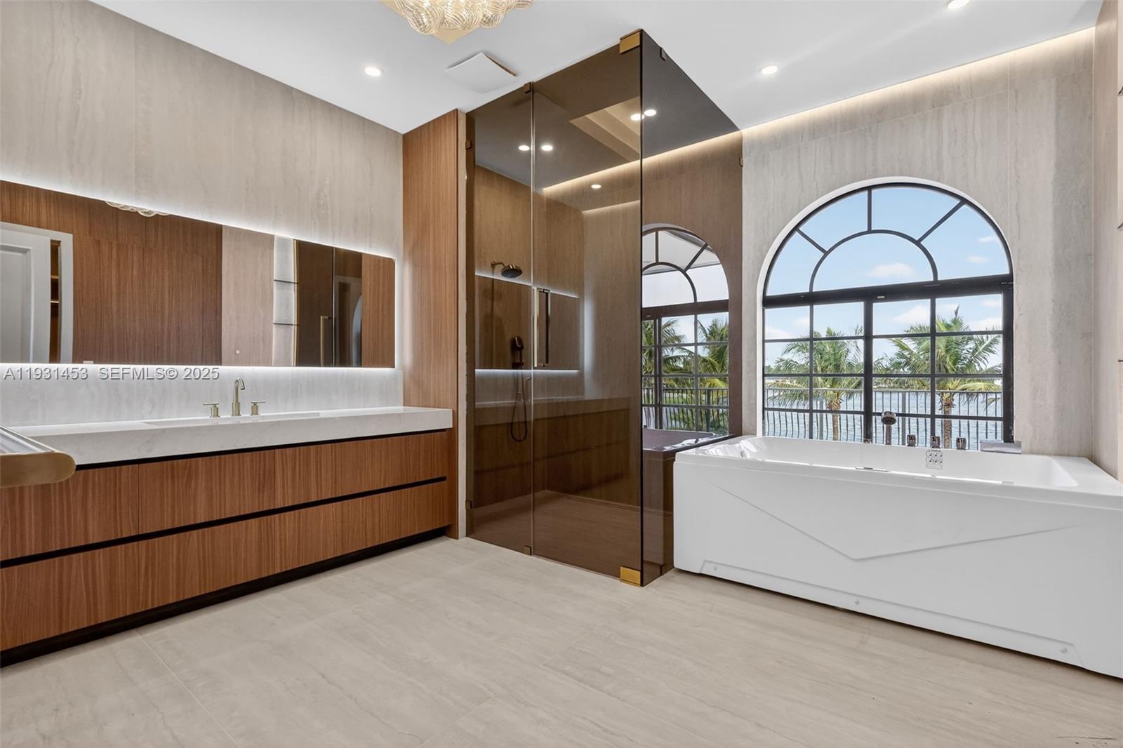 VISTA LAKES - Residential