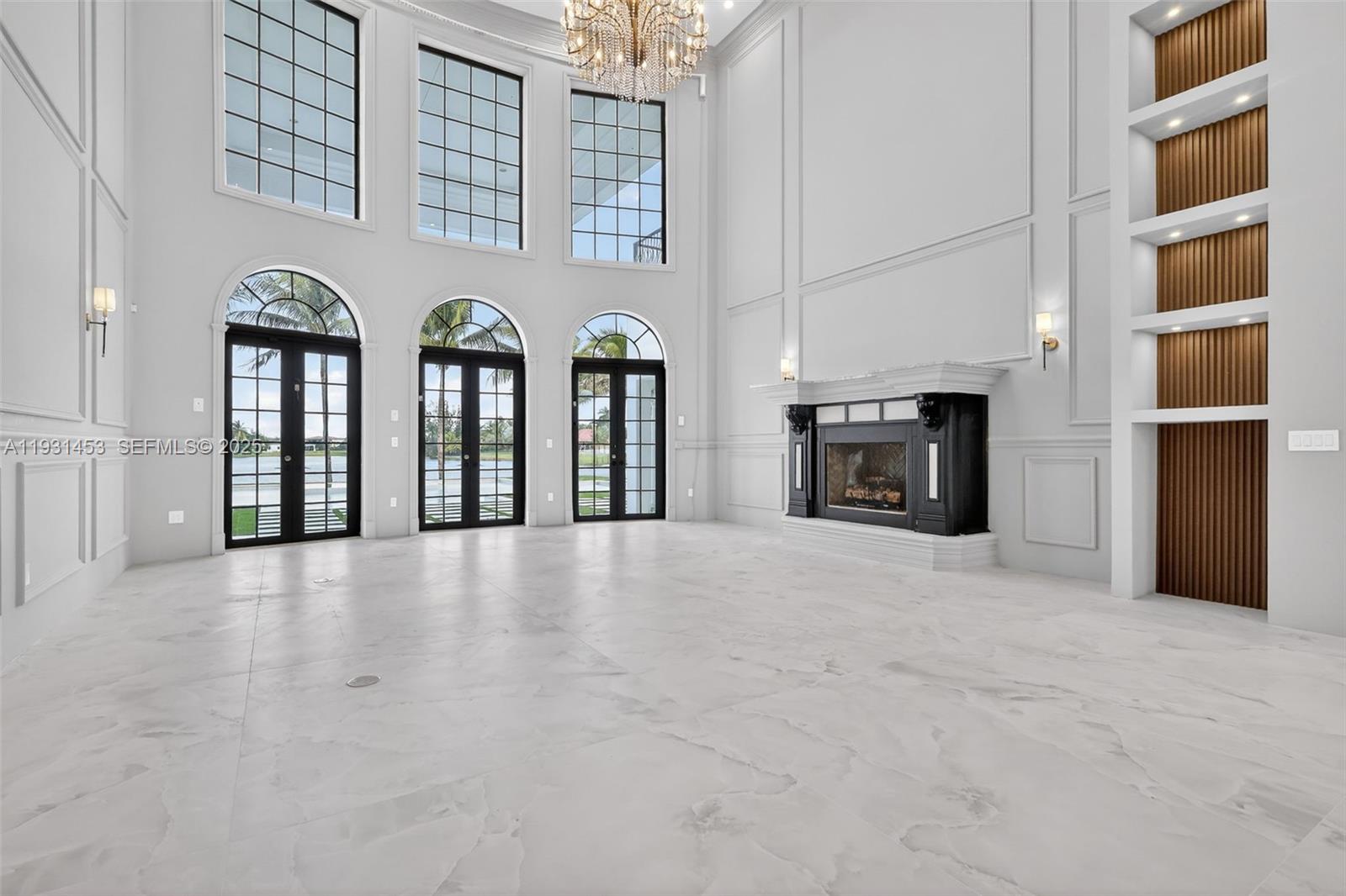 VISTA LAKES - Residential