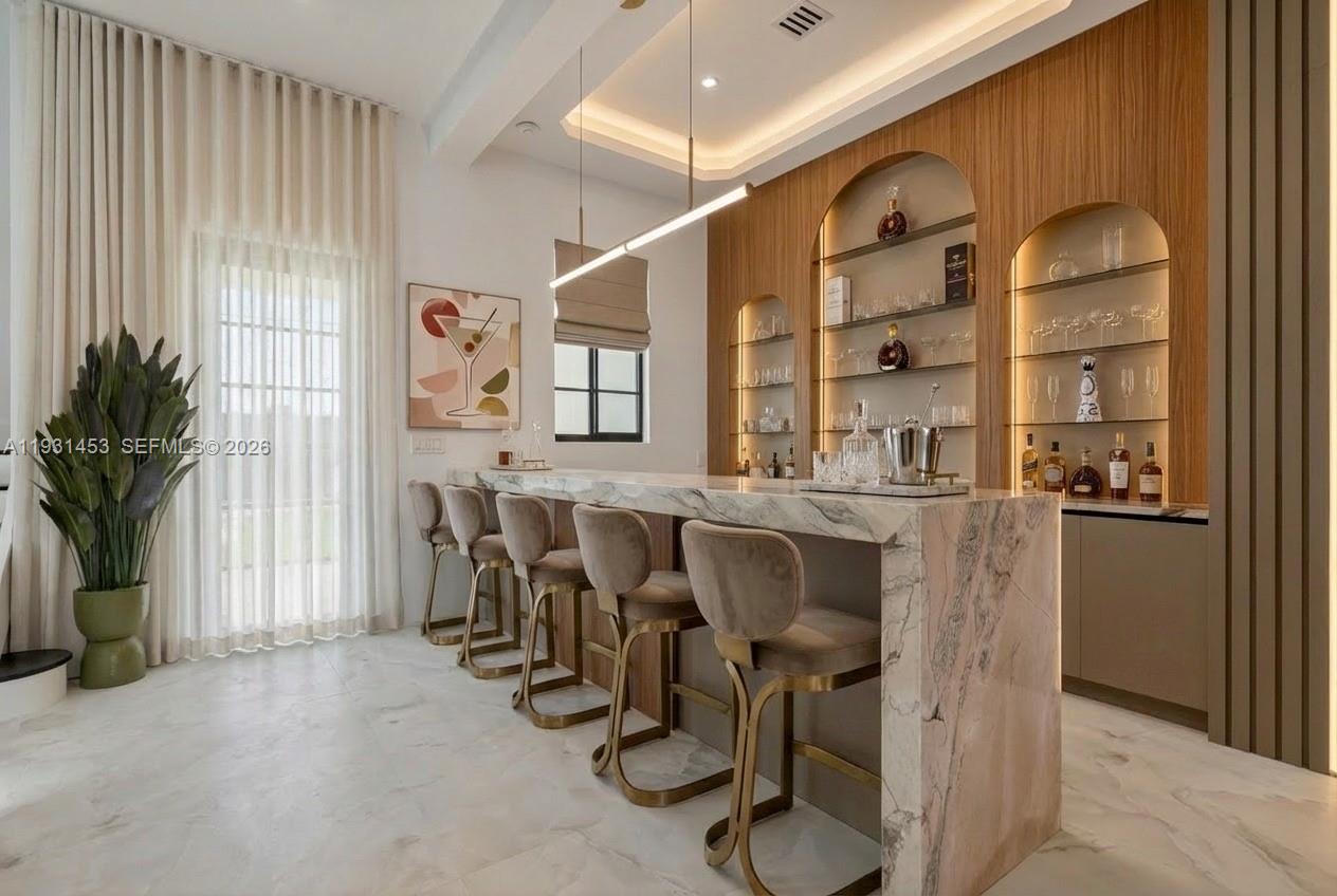 VISTA LAKES - Residential