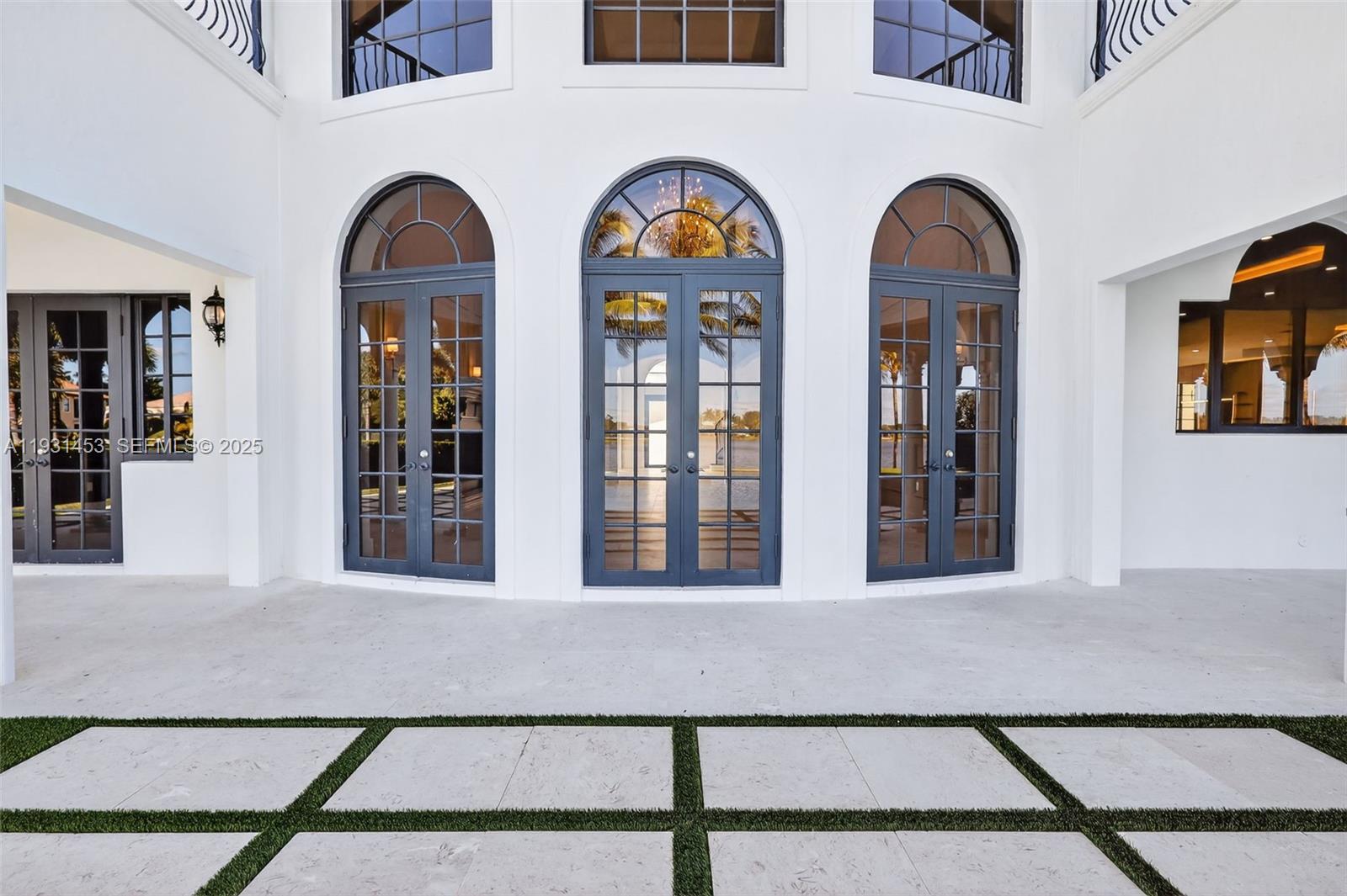 VISTA LAKES - Residential