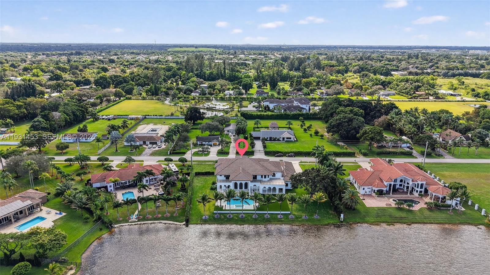 VISTA LAKES - Residential