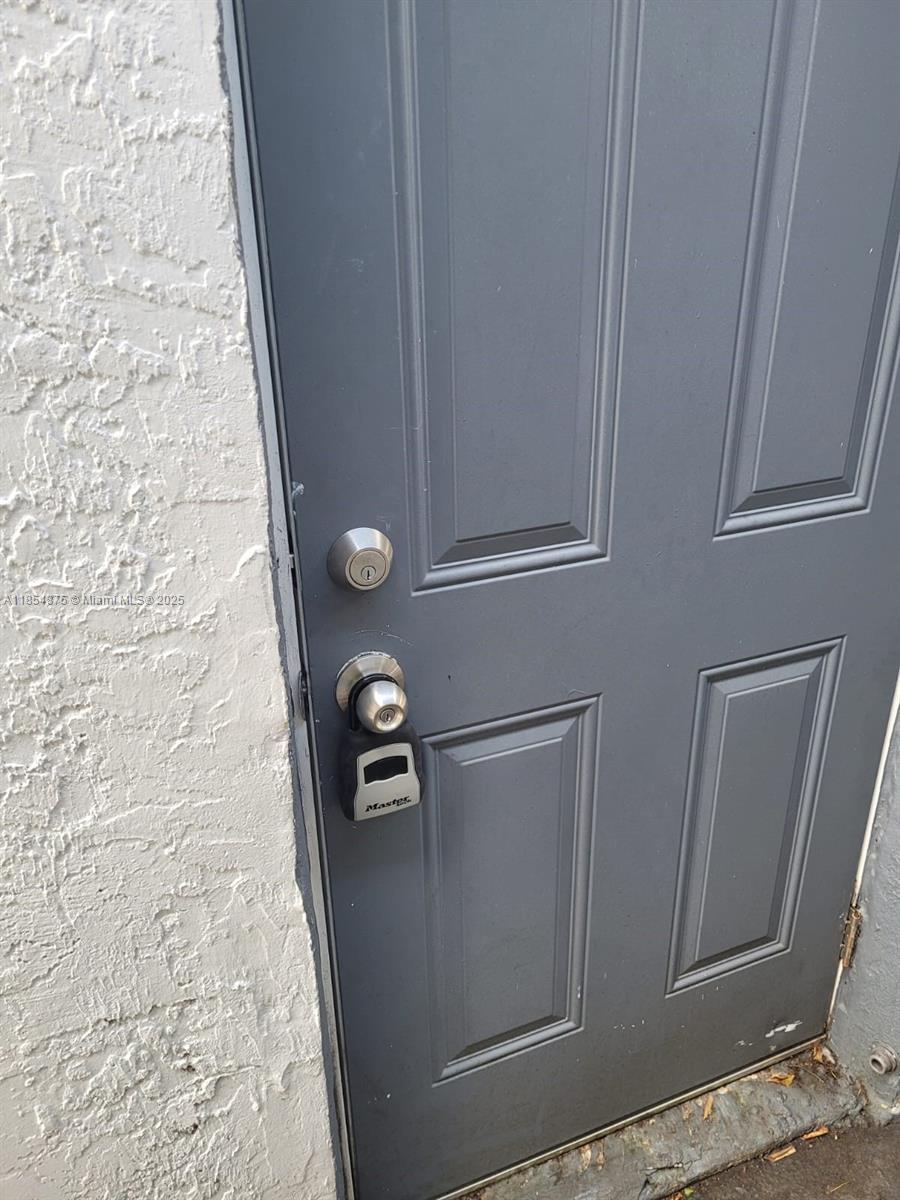 Beautiful well cared efficiency, freshly painted, stainless steel appliances. Water and Electricity included. Ready to move in.