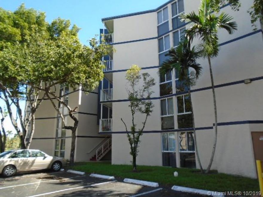 $500 Bonus to tenant off second months rent for applicants who are approved and move in before 12/31/2019. Move-in ready, freshly painted interior. This two bedroom, 2 bath condo features tile floors throughout, galley style kitchen with bright white cabinets and lots of counter space and breakfast bar area. Full appliances. Large master with a walk in closet and spacious master bathroom. Enjoy the evening relaxing on a covered balcony with views. Pet friendly community, pets allowed with pet deposit and restrictions(UNDER 20 POUNDS). Community laundry facility on grounds. Located close to shopping, schools and entertainment.