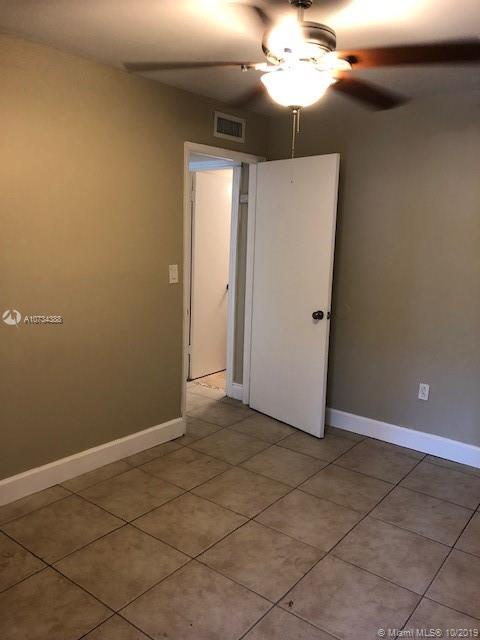 LAS BRISAS@ COUNTRY CLUB - Residential Lease