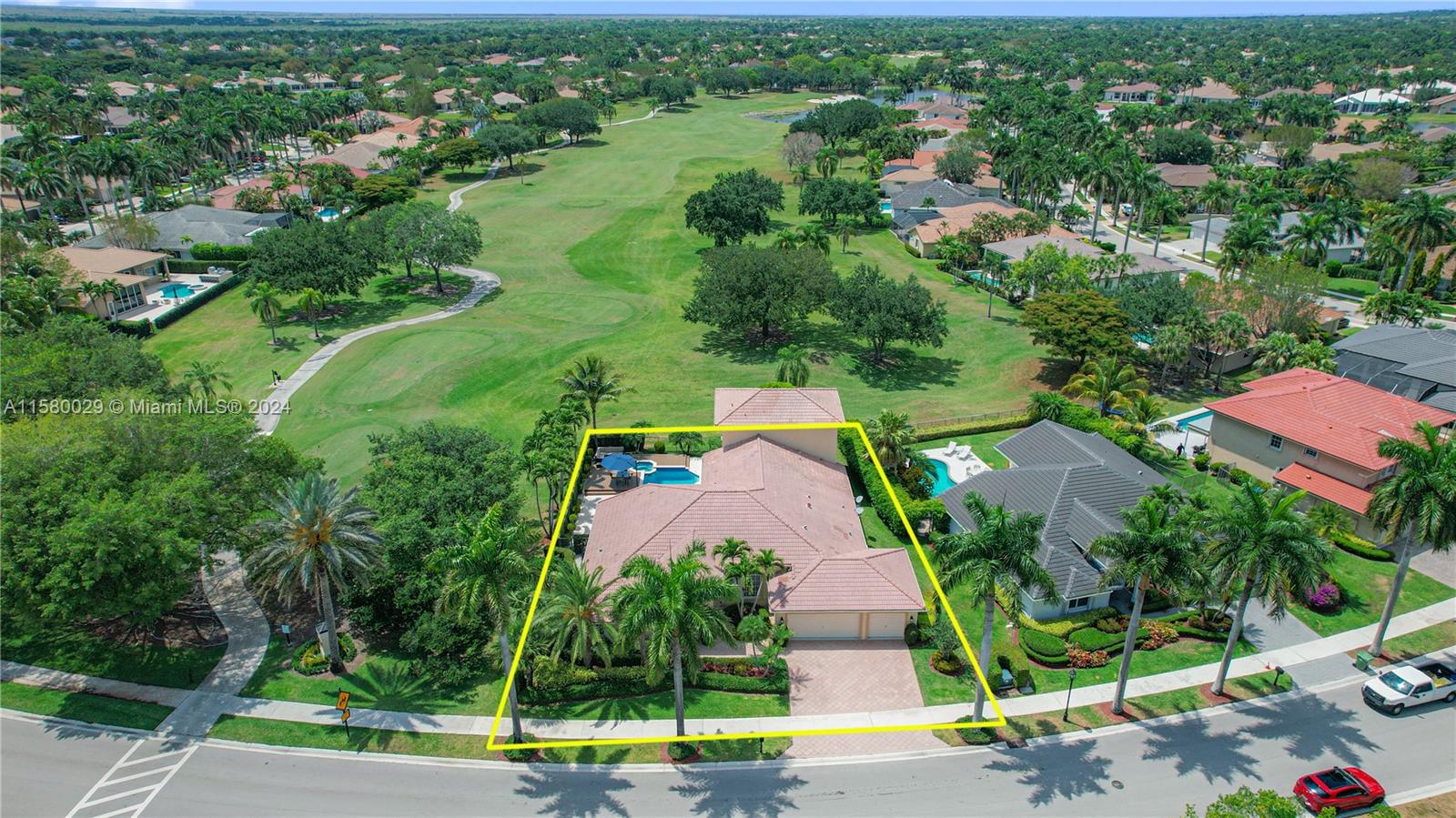 Property for Sale at 2541 Golf View Dr, Weston, Broward County, Florida - Bedrooms: 5 
Bathrooms: 5  - $2,880,000