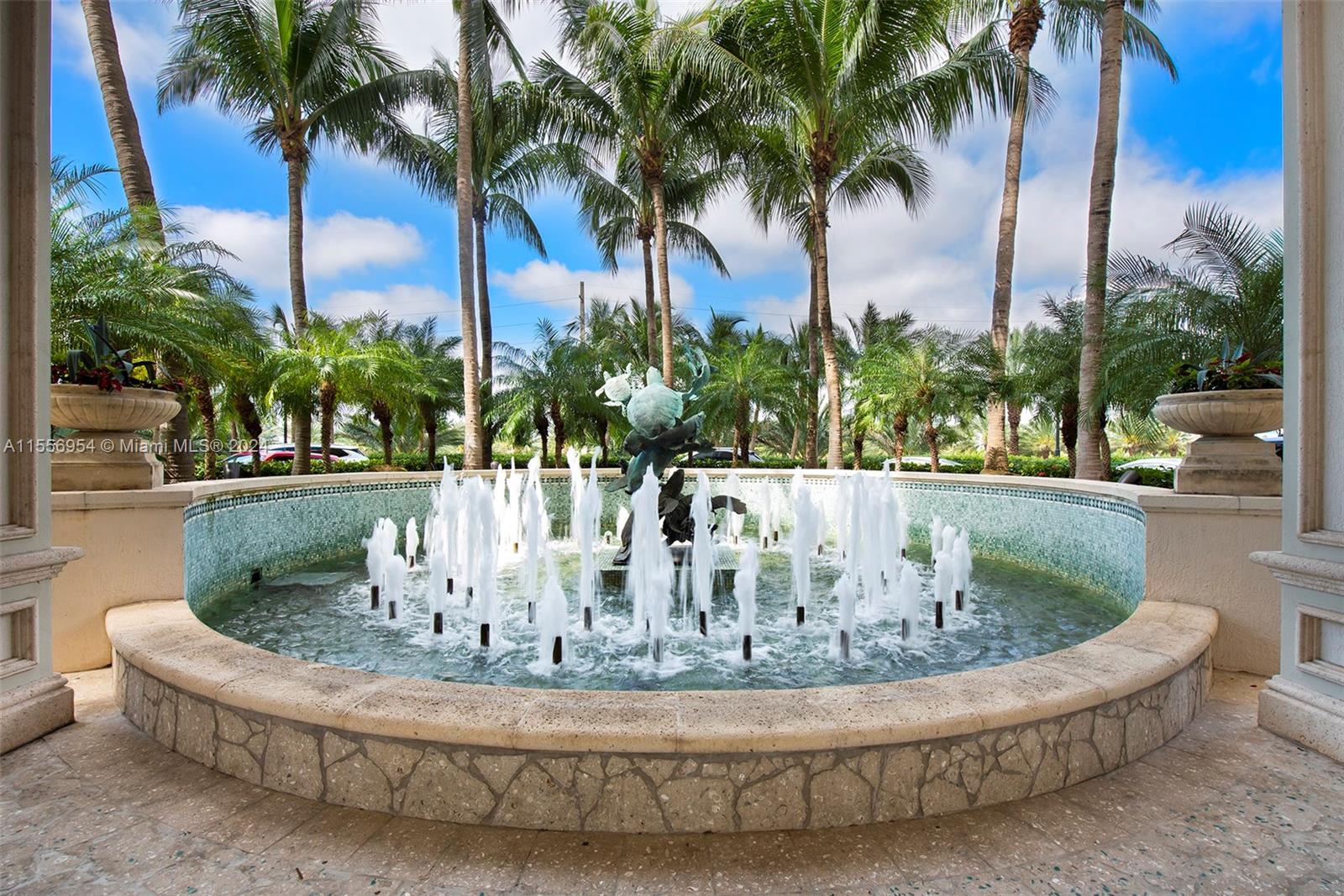 TURNBERRY OCEAN COLONY - Residential