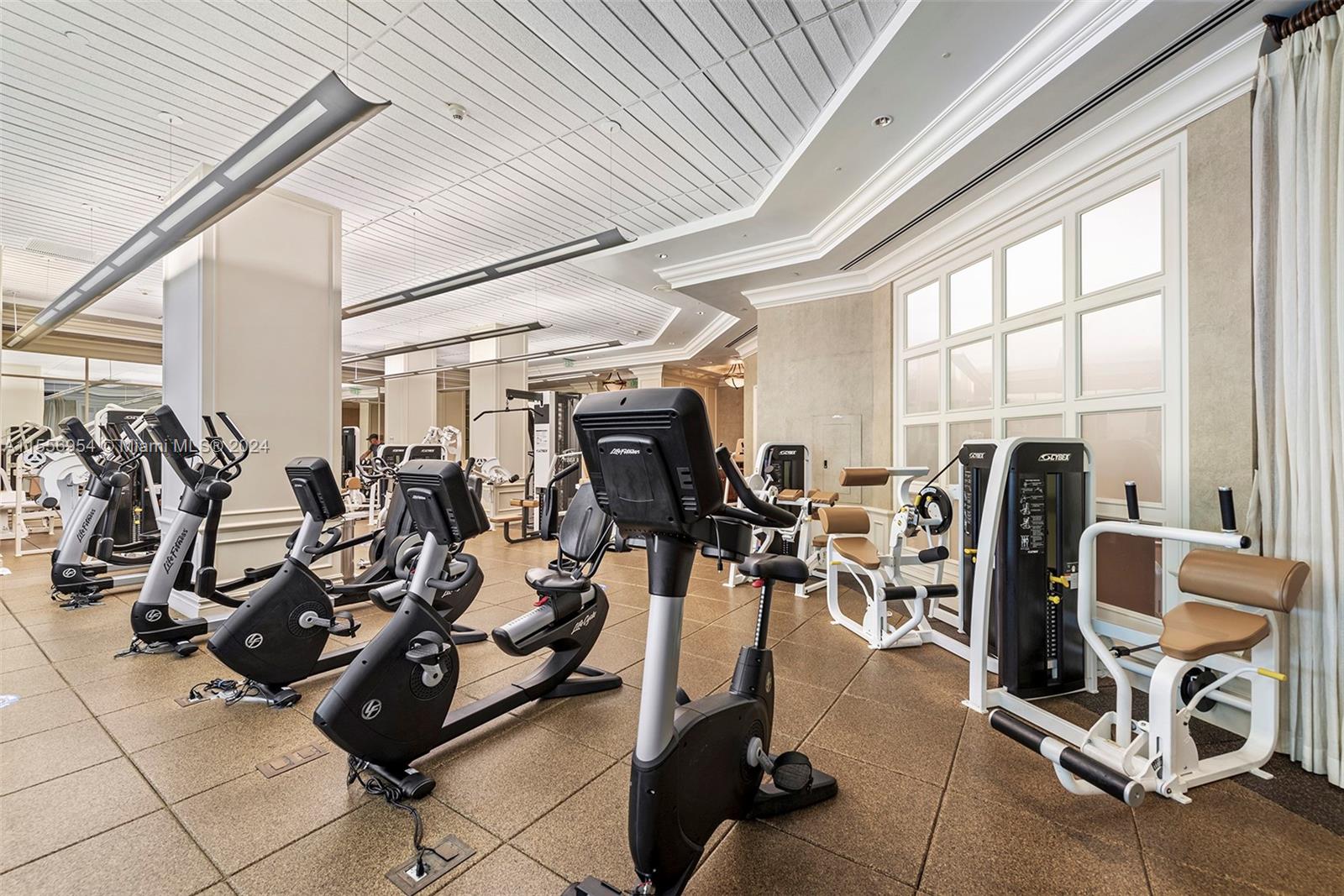 TURNBERRY OCEAN COLONY - Residential