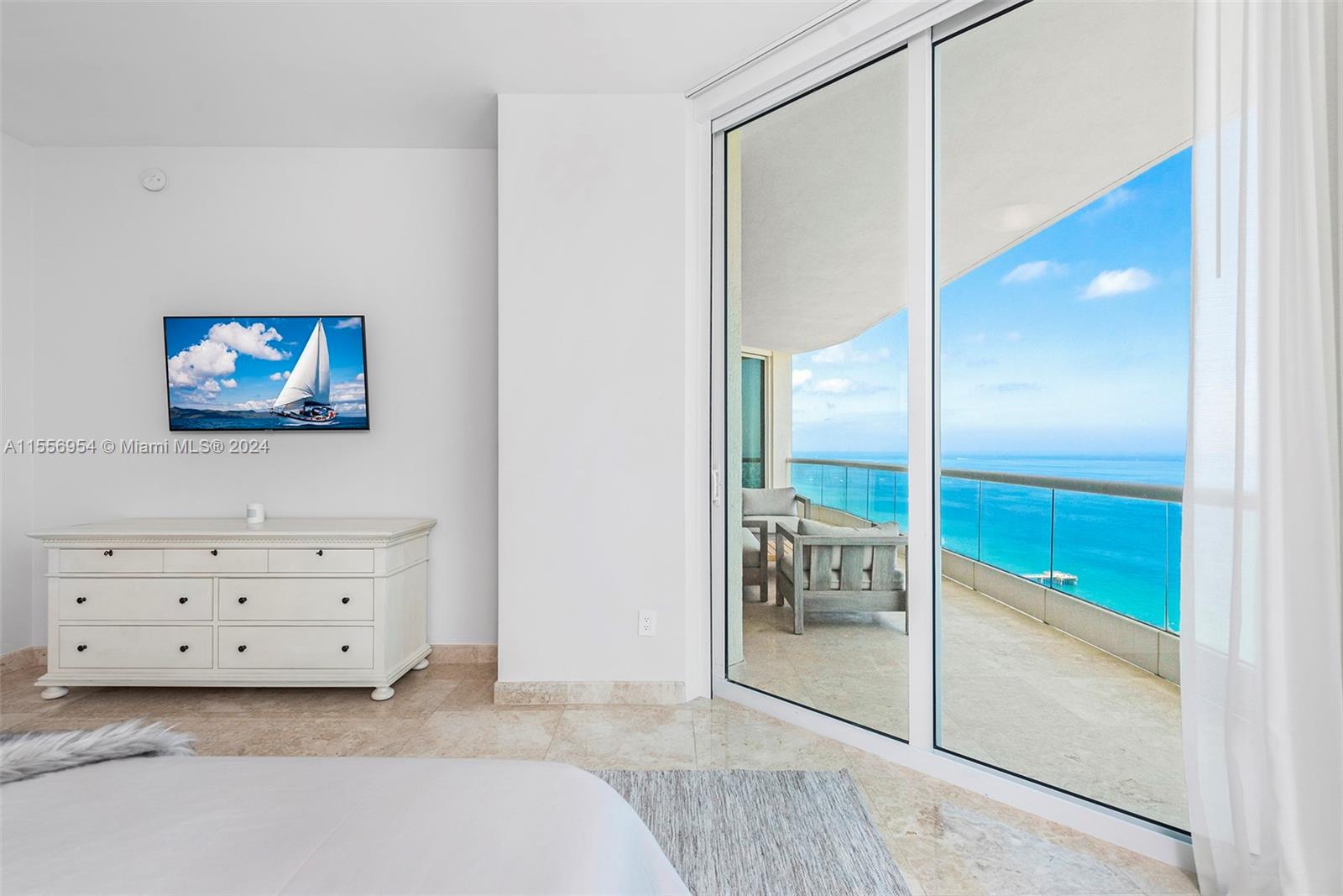 TURNBERRY OCEAN COLONY - Residential