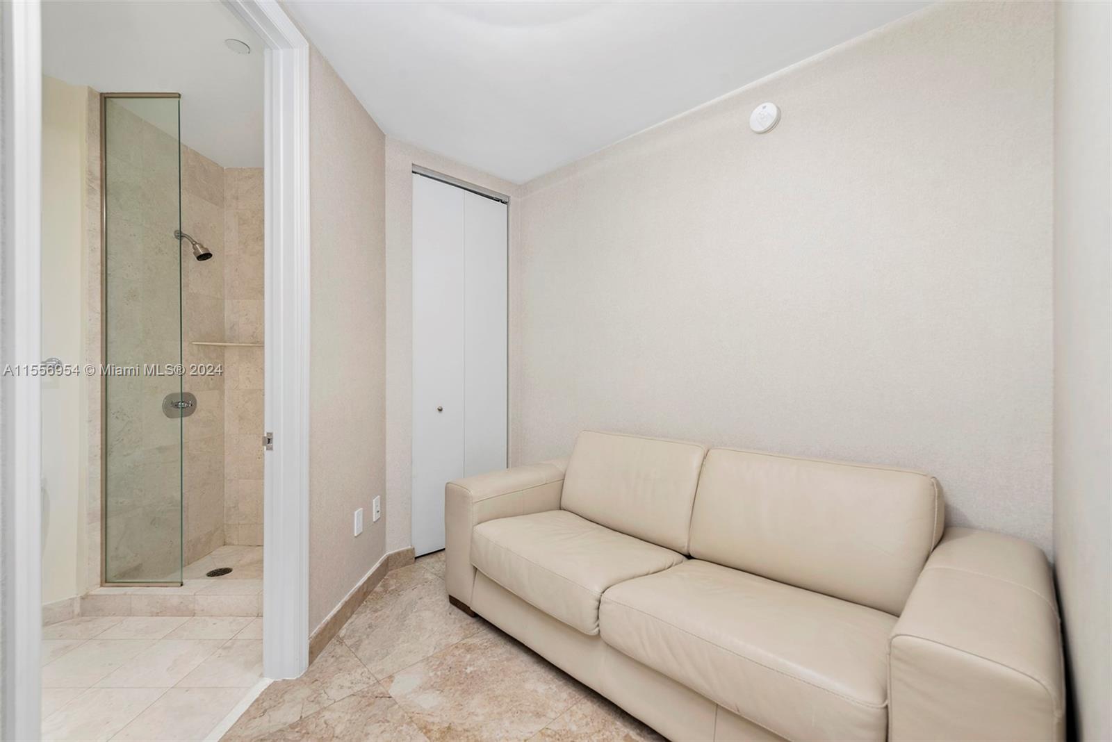 TURNBERRY OCEAN COLONY - Residential