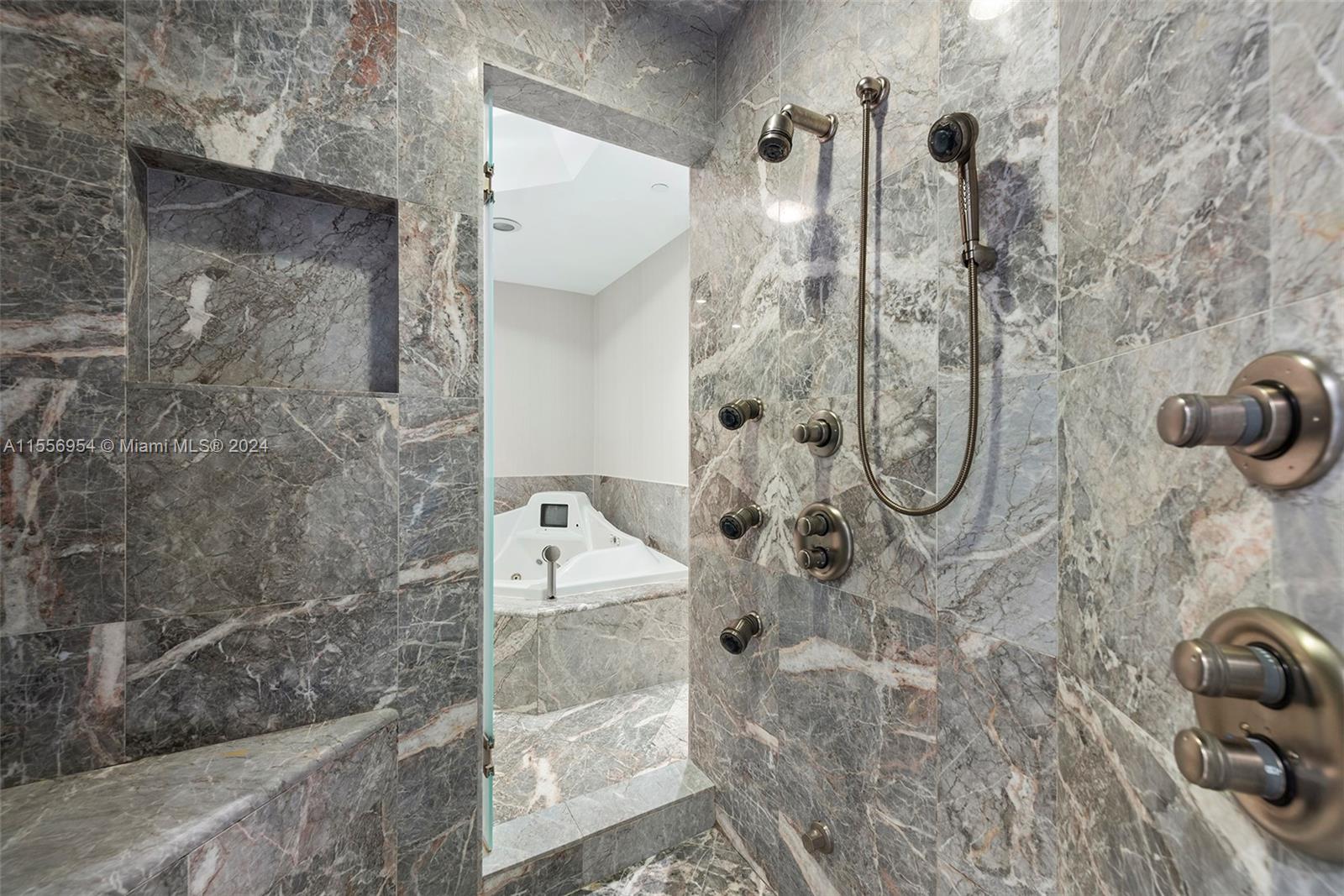 TURNBERRY OCEAN COLONY - Residential