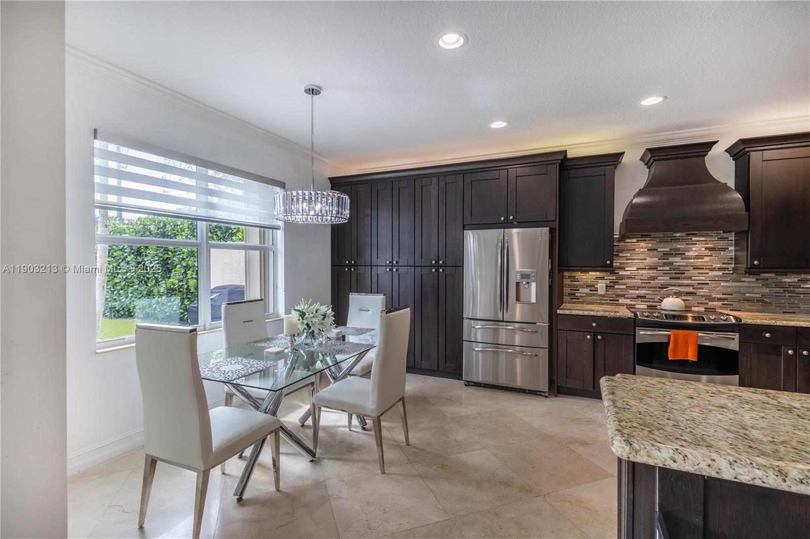 TRAILS AT CANYON 2 - Residential Lease