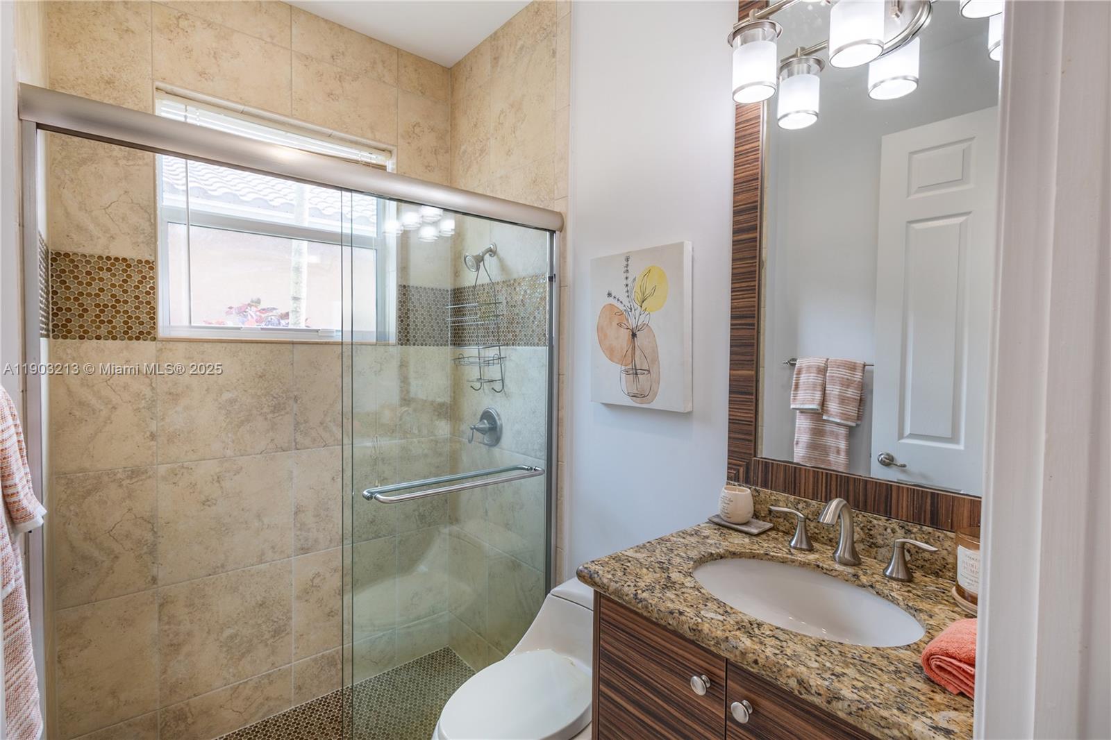 TRAILS AT CANYON 2 - Residential Lease