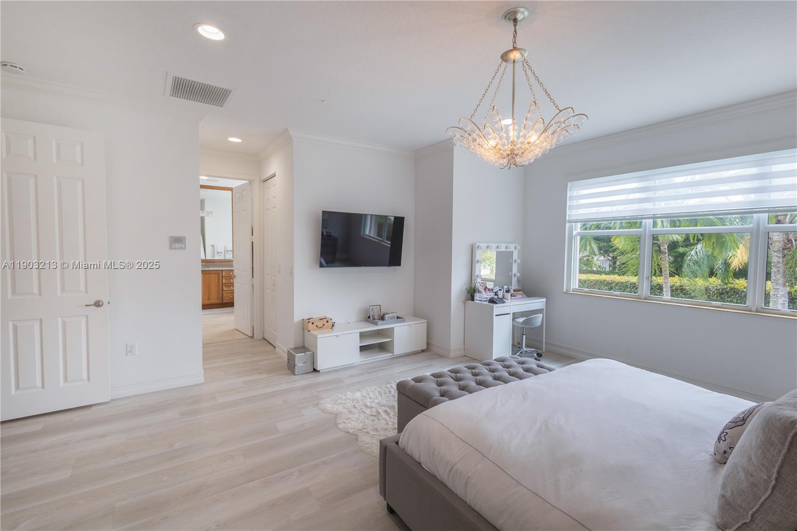 TRAILS AT CANYON 2 - Residential Lease