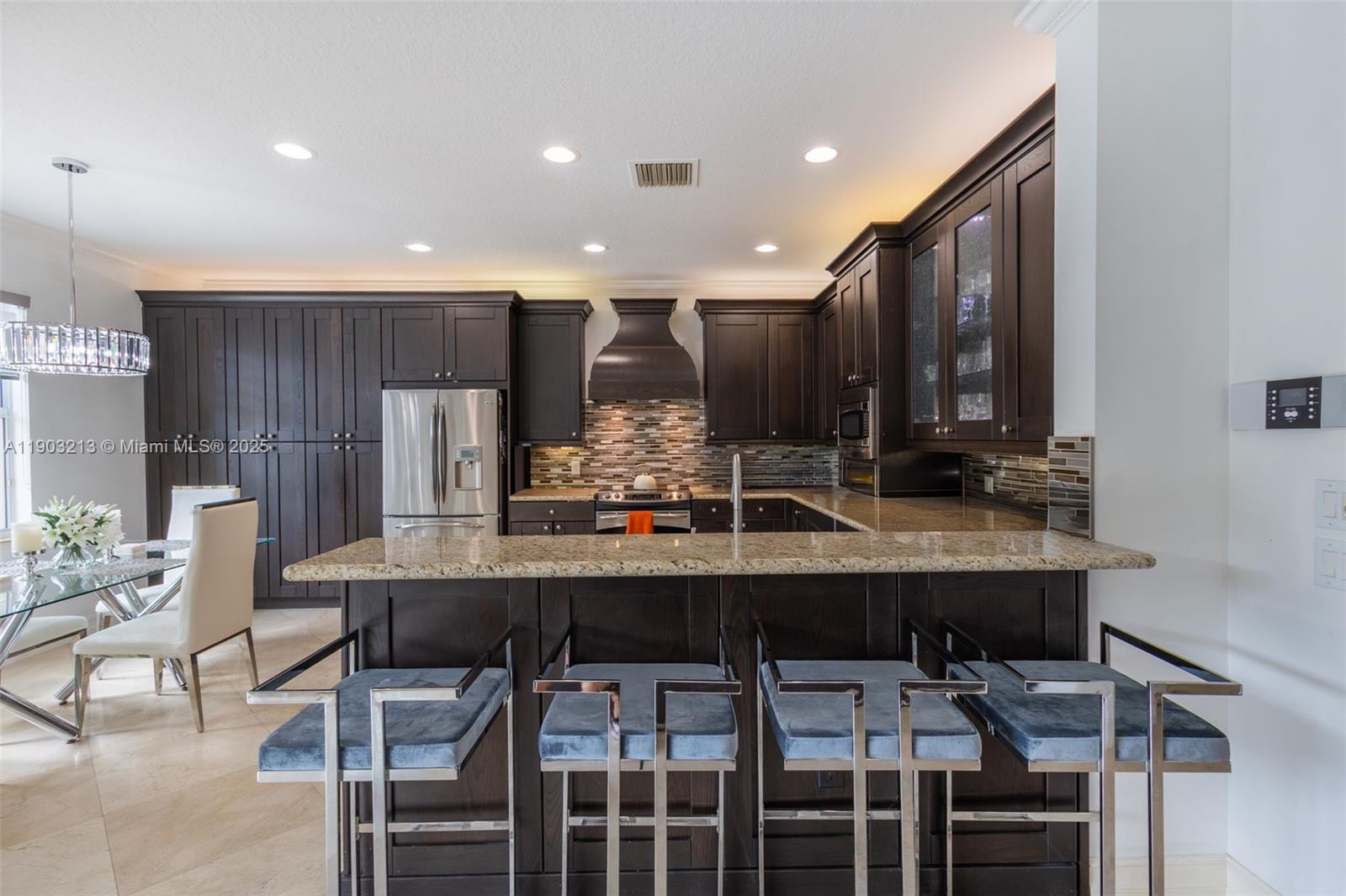 TRAILS AT CANYON 2 - Residential Lease