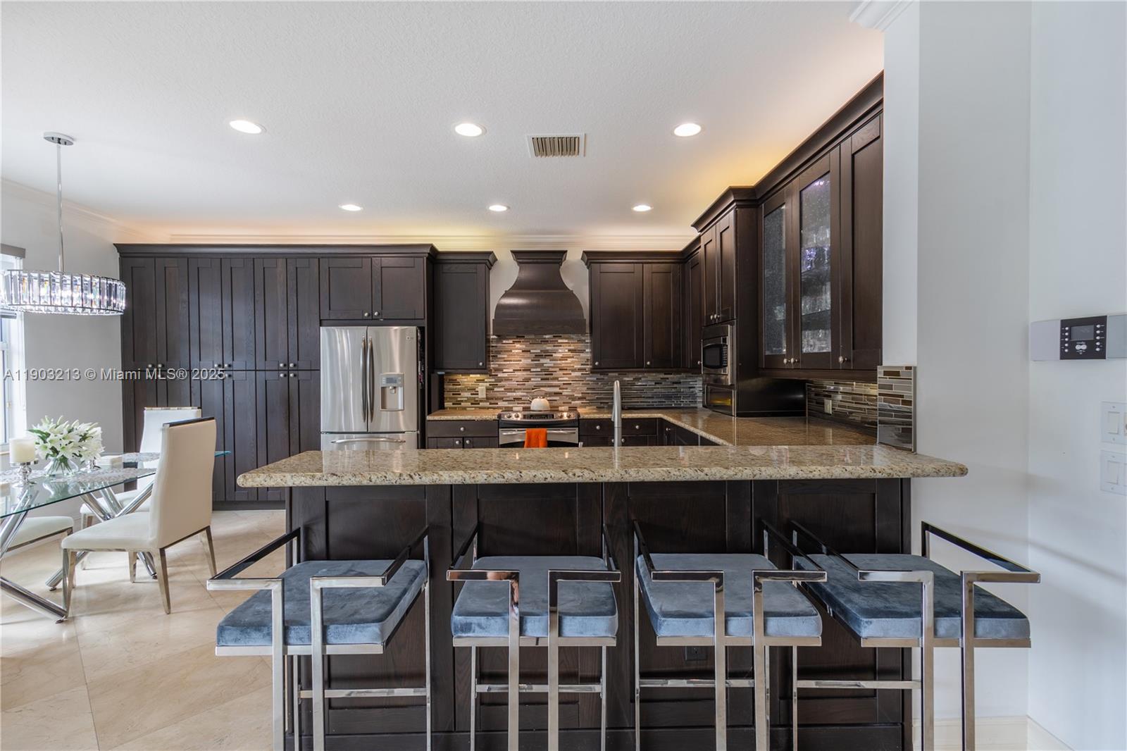 TRAILS AT CANYON 2 - Residential Lease