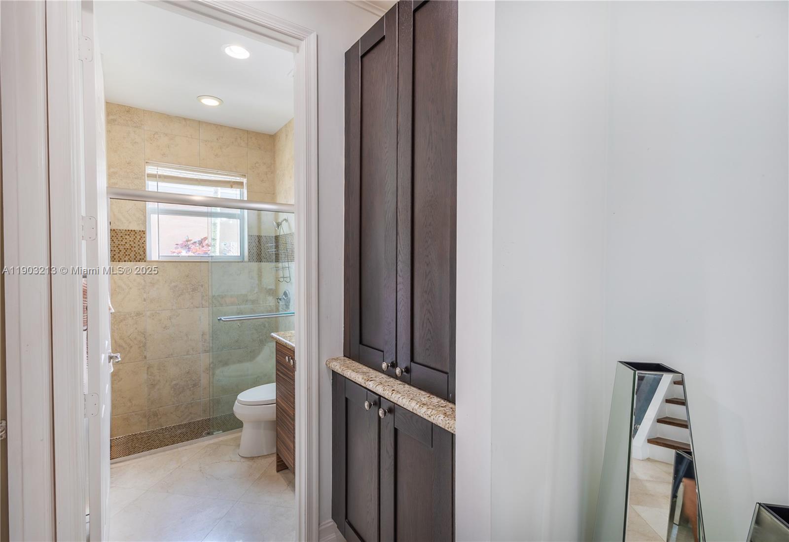 TRAILS AT CANYON 2 - Residential Lease