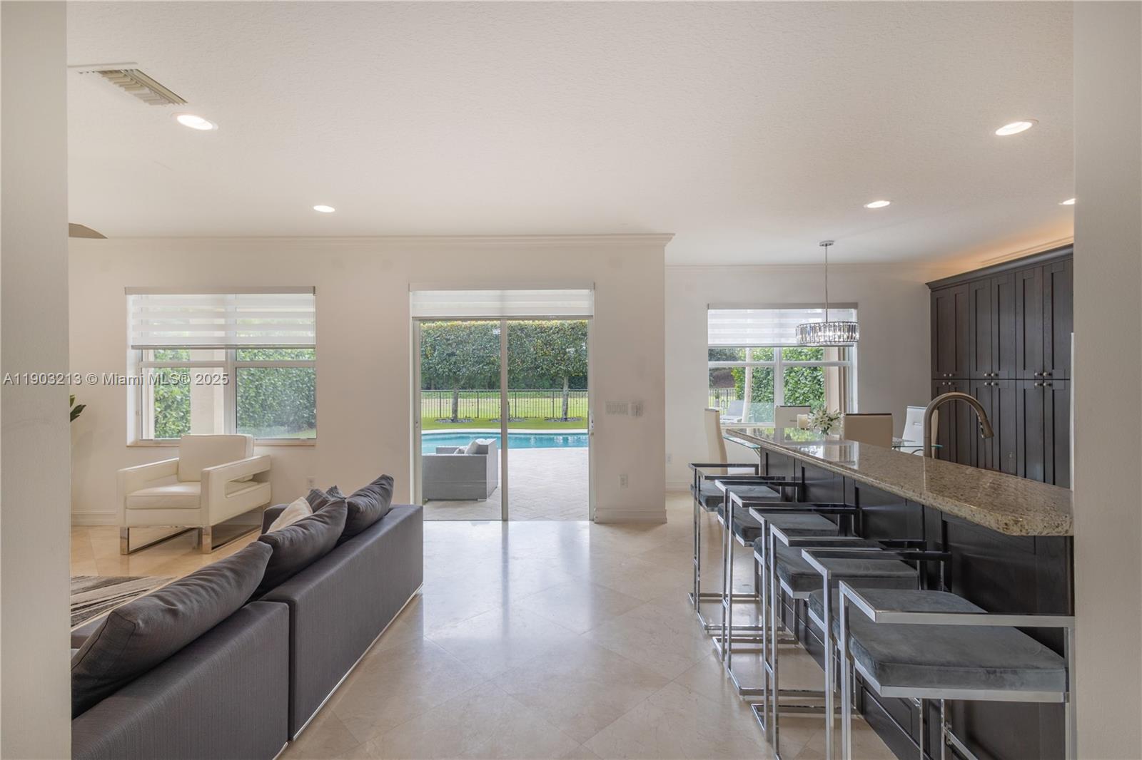 TRAILS AT CANYON 2 - Residential Lease