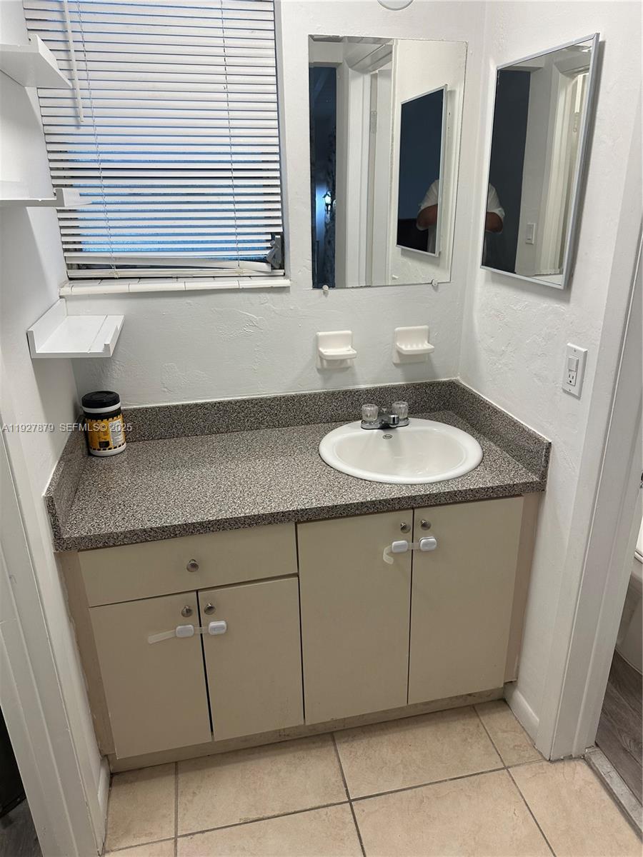 CORAL GABLES DOUGLAS SEC - Residential Lease