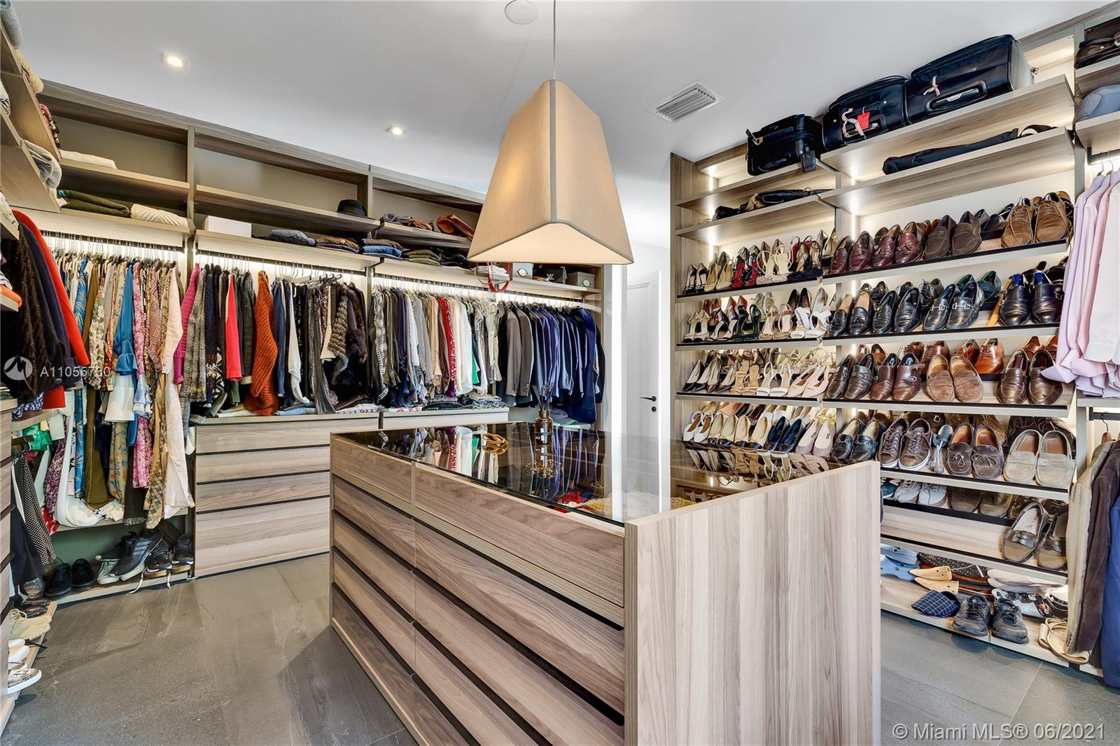 MASHTA ISLAND A REPLAT OF - Residential