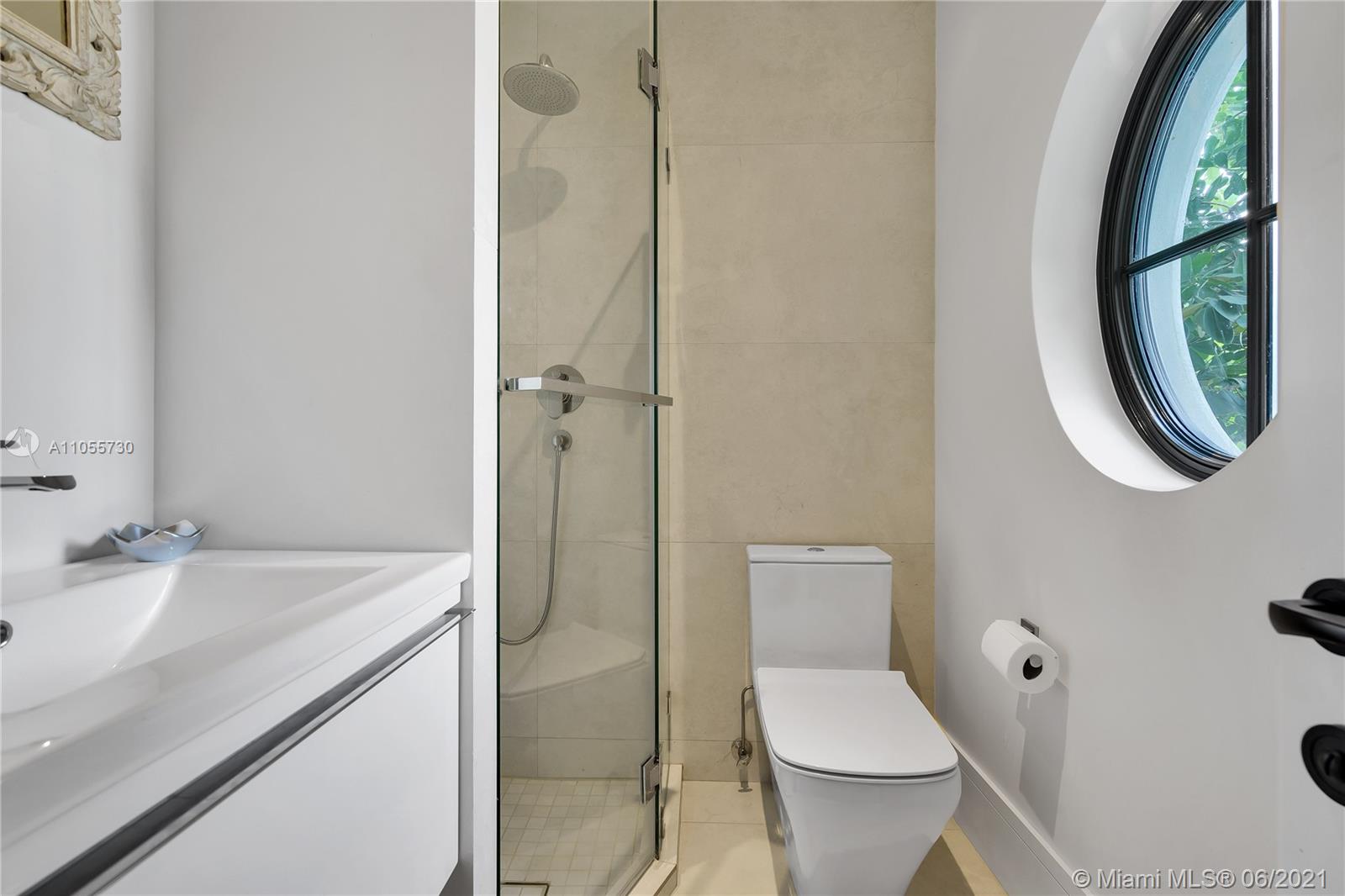 MASHTA ISLAND A REPLAT OF - Residential