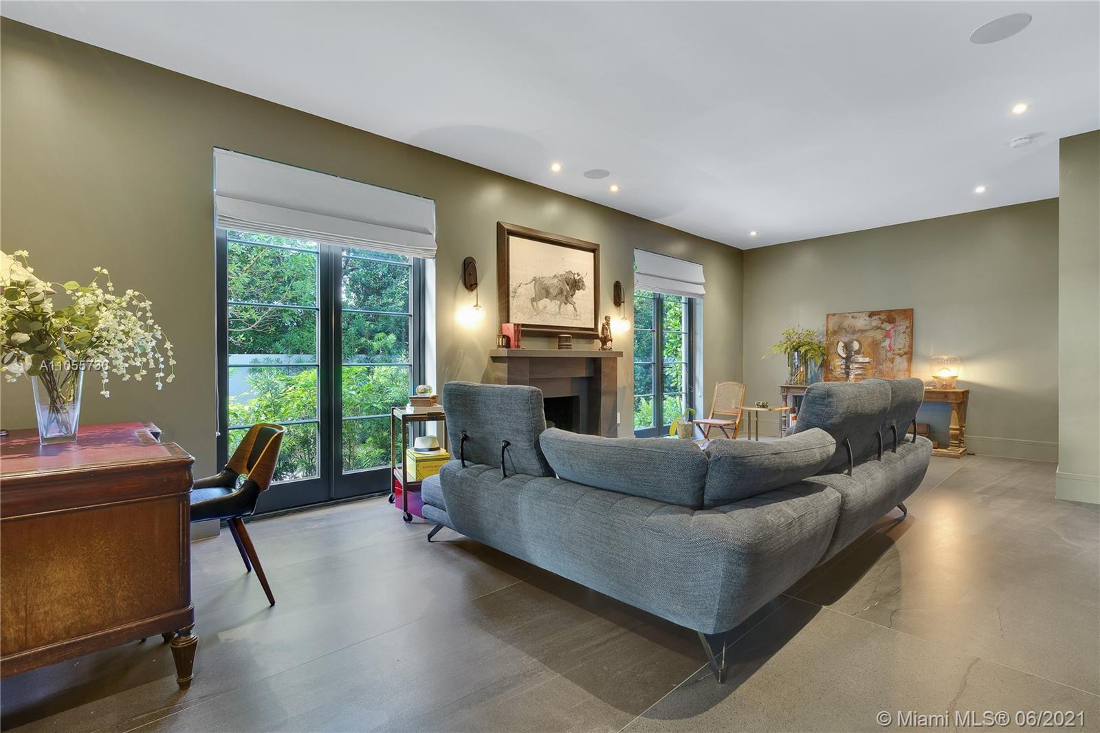 MASHTA ISLAND A REPLAT OF - Residential