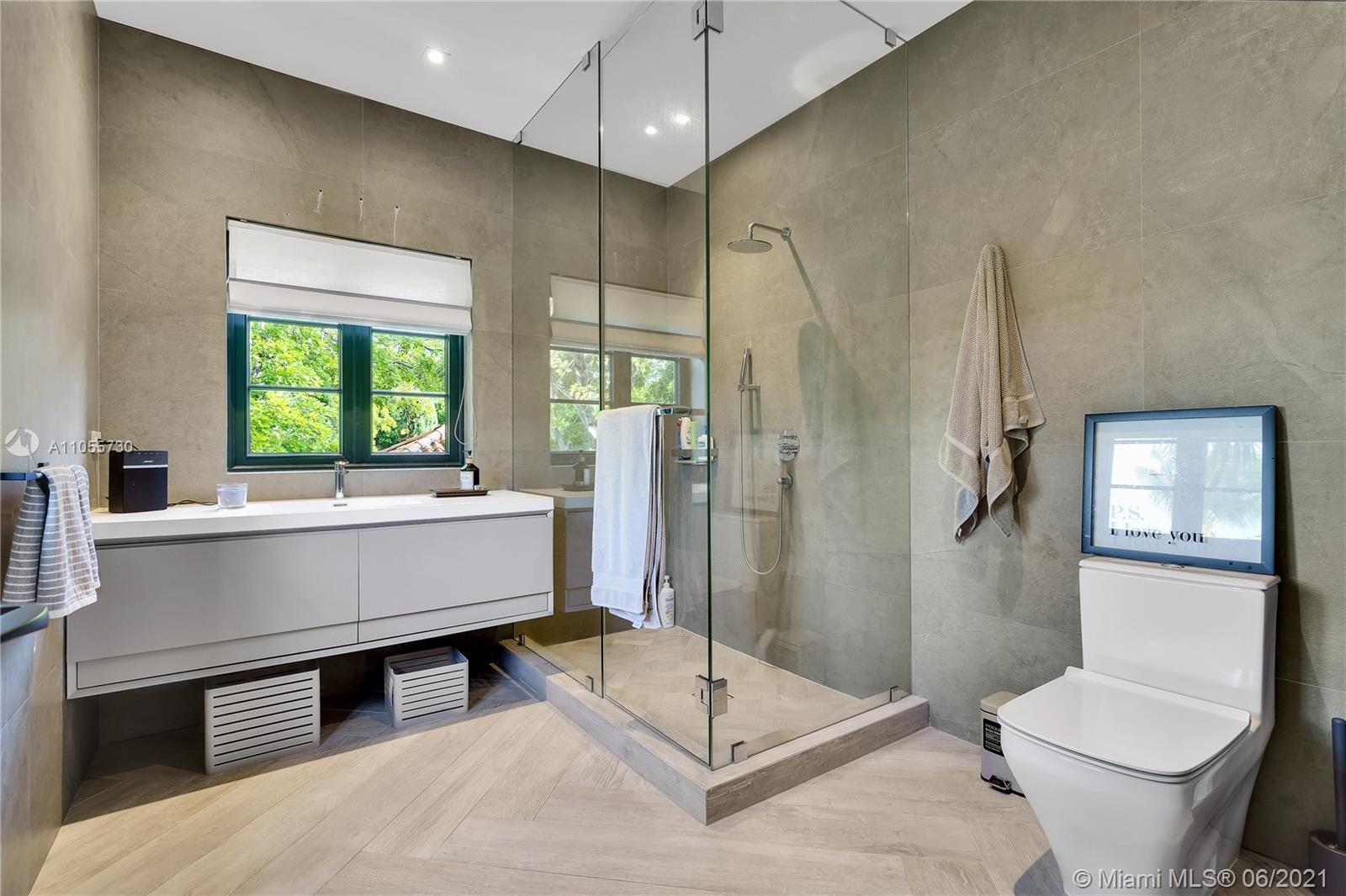 MASHTA ISLAND A REPLAT OF - Residential