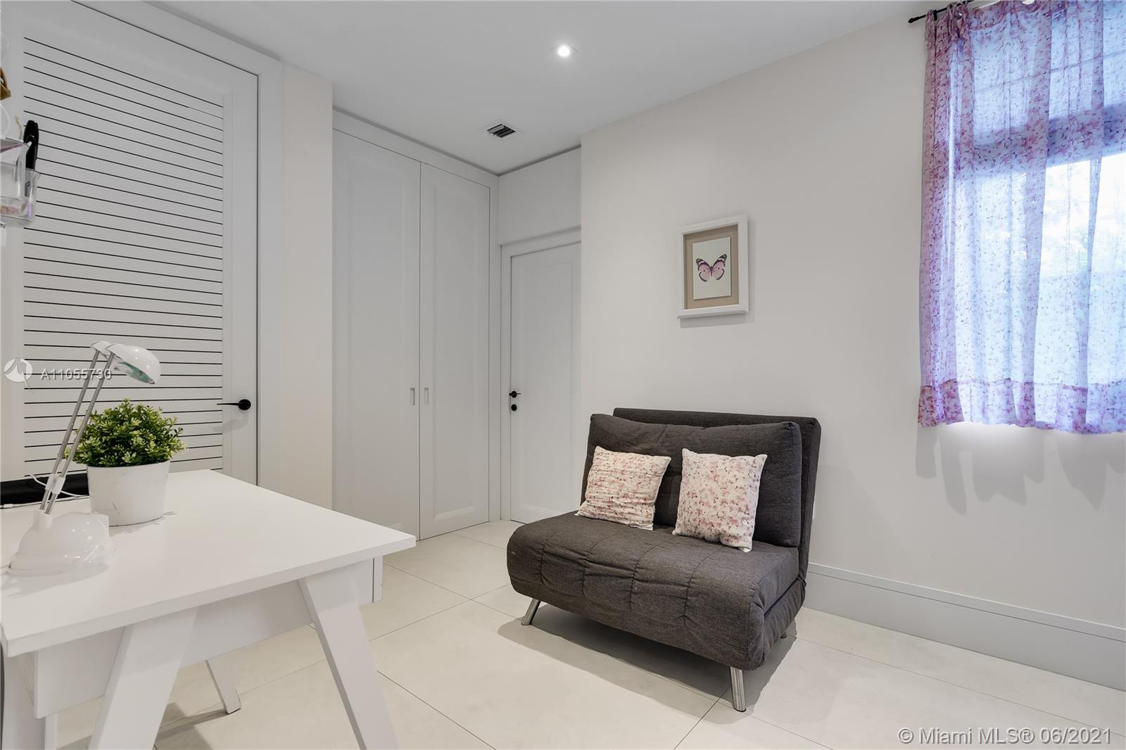 MASHTA ISLAND A REPLAT OF - Residential