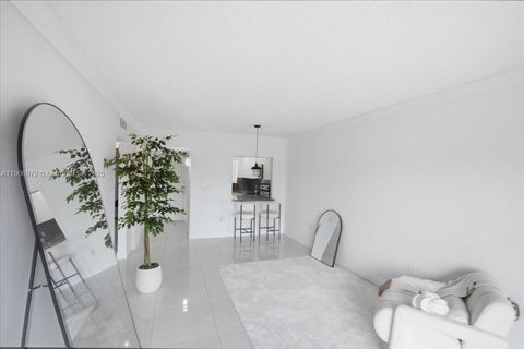 10850 W Flagler St D308 Sweetwater FL 33174