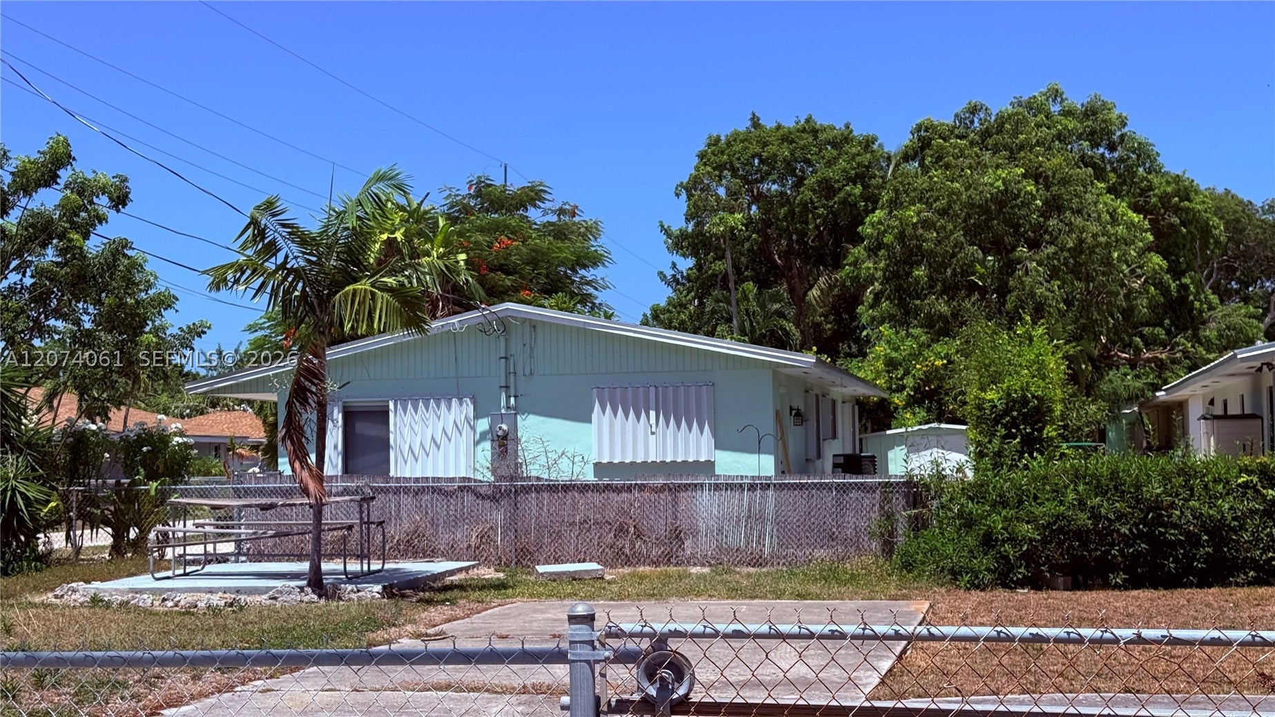 38 Silver Springs Dr