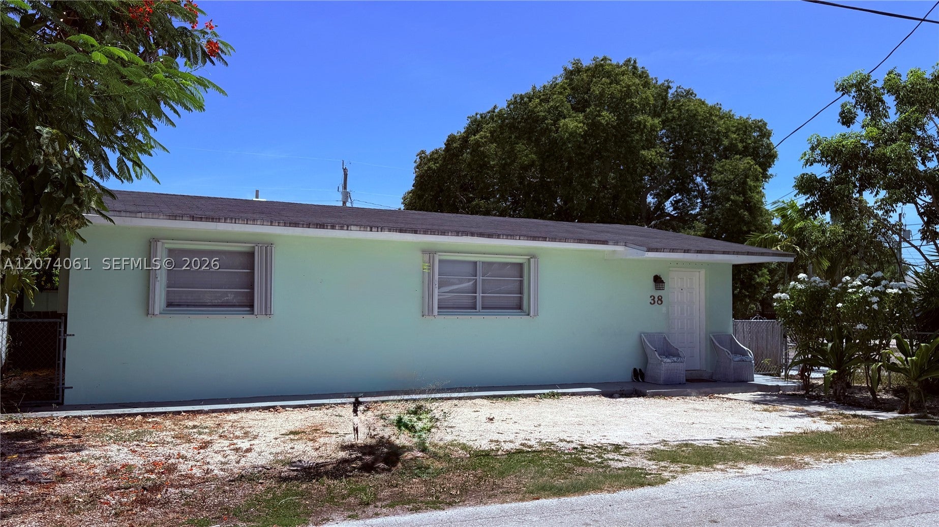 38 Silver Springs Dr