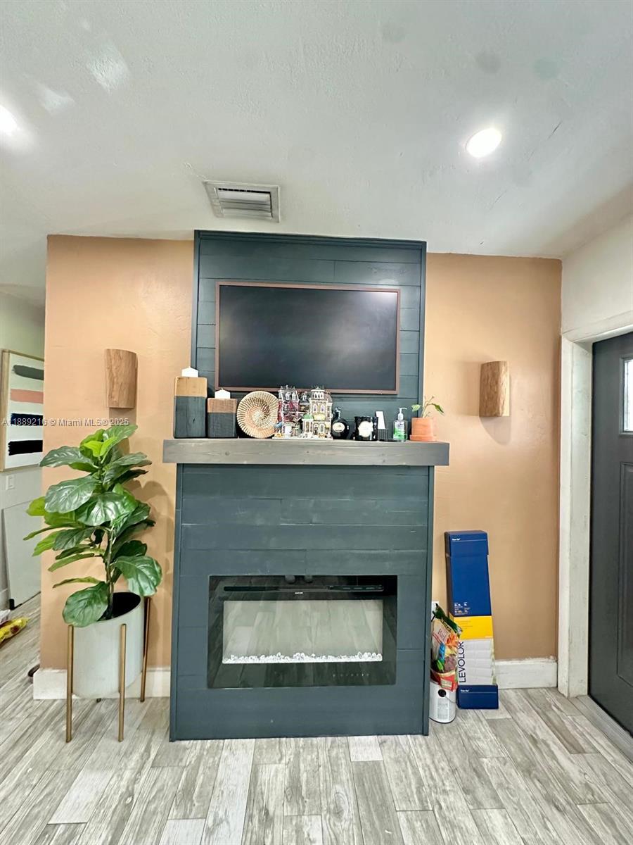 HIALEAH 14TH ADDN REV PL - Residential