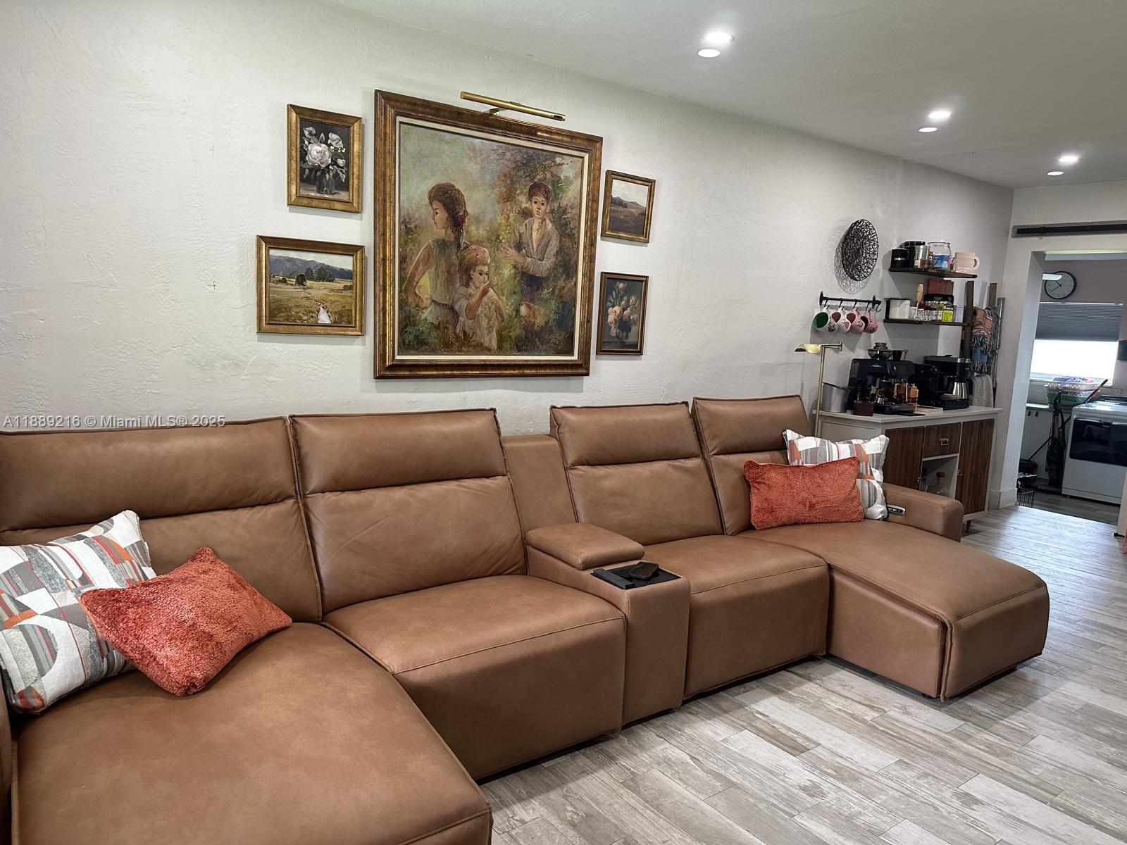 HIALEAH 14TH ADDN REV PL - Residential