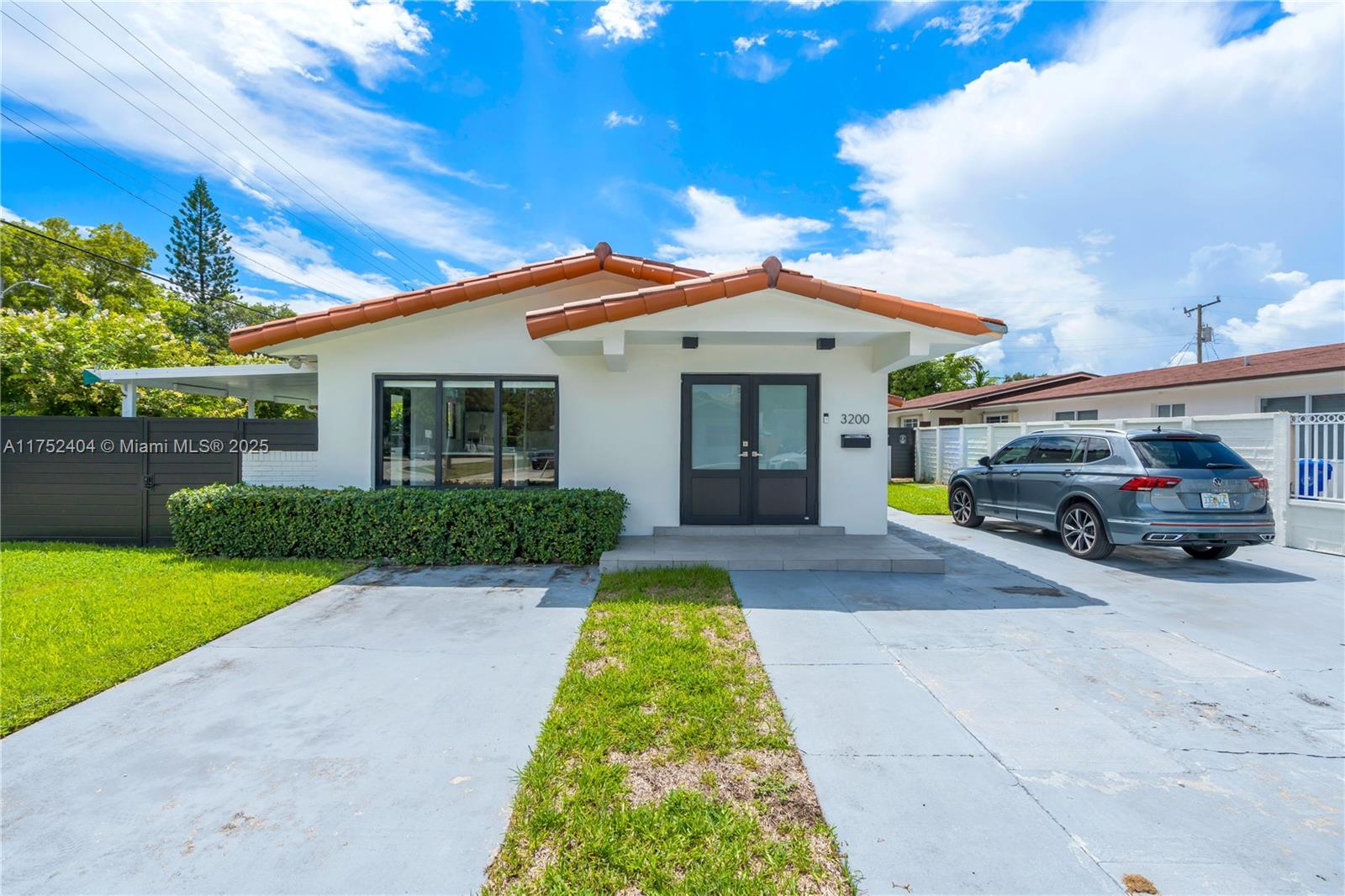 Rental Property at 3200 Sw 24th Ter 3200, Miami, Broward County, Florida - Bedrooms: 2 
Bathrooms: 1  - $3,500 MO.