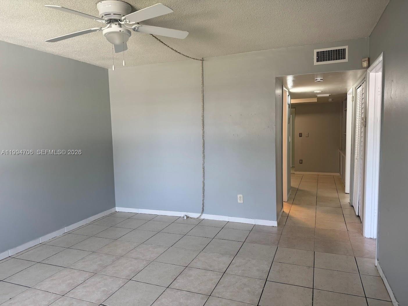 LYNN PARK REPLAT - Residential Lease