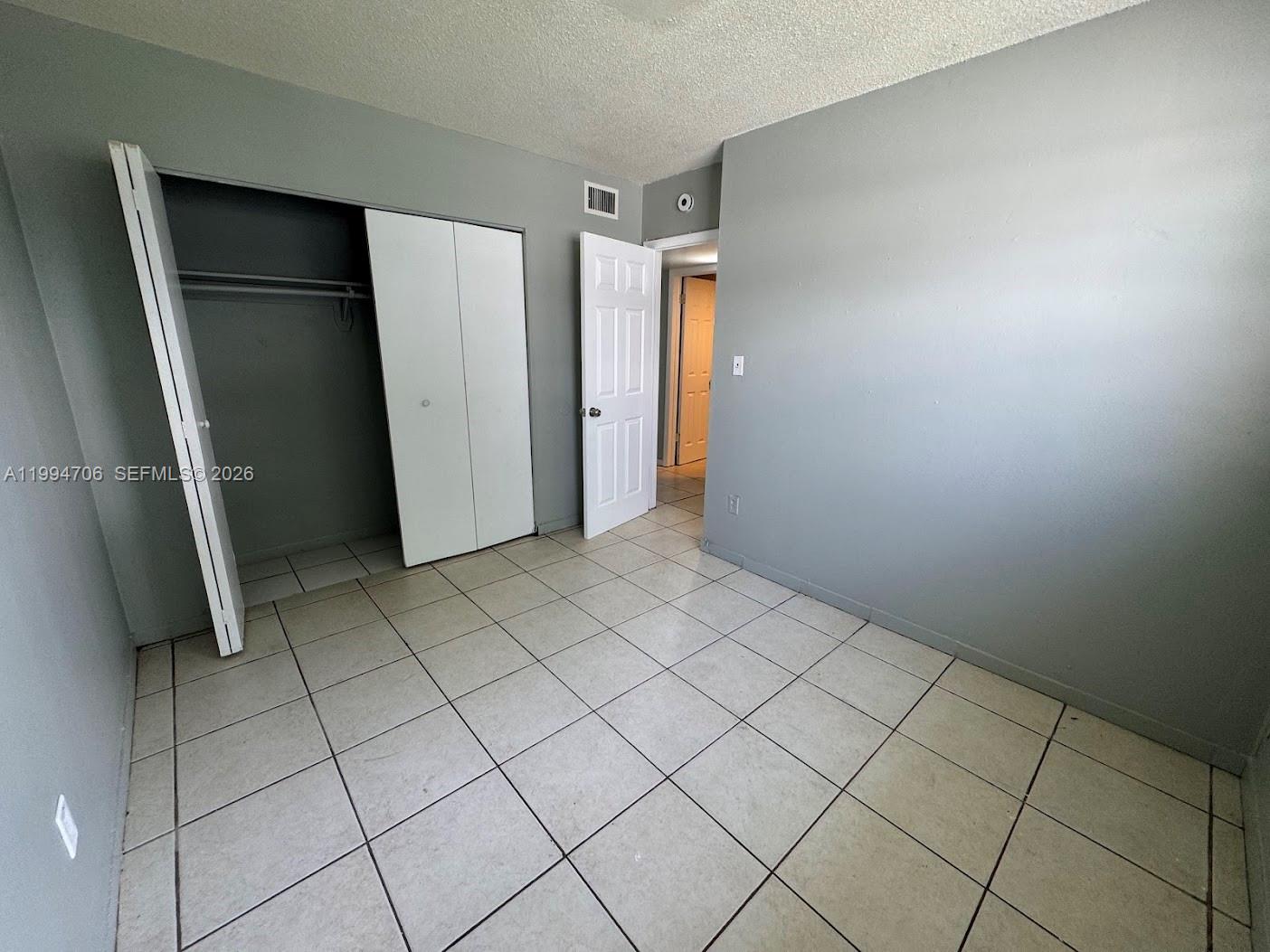 LYNN PARK REPLAT - Residential Lease