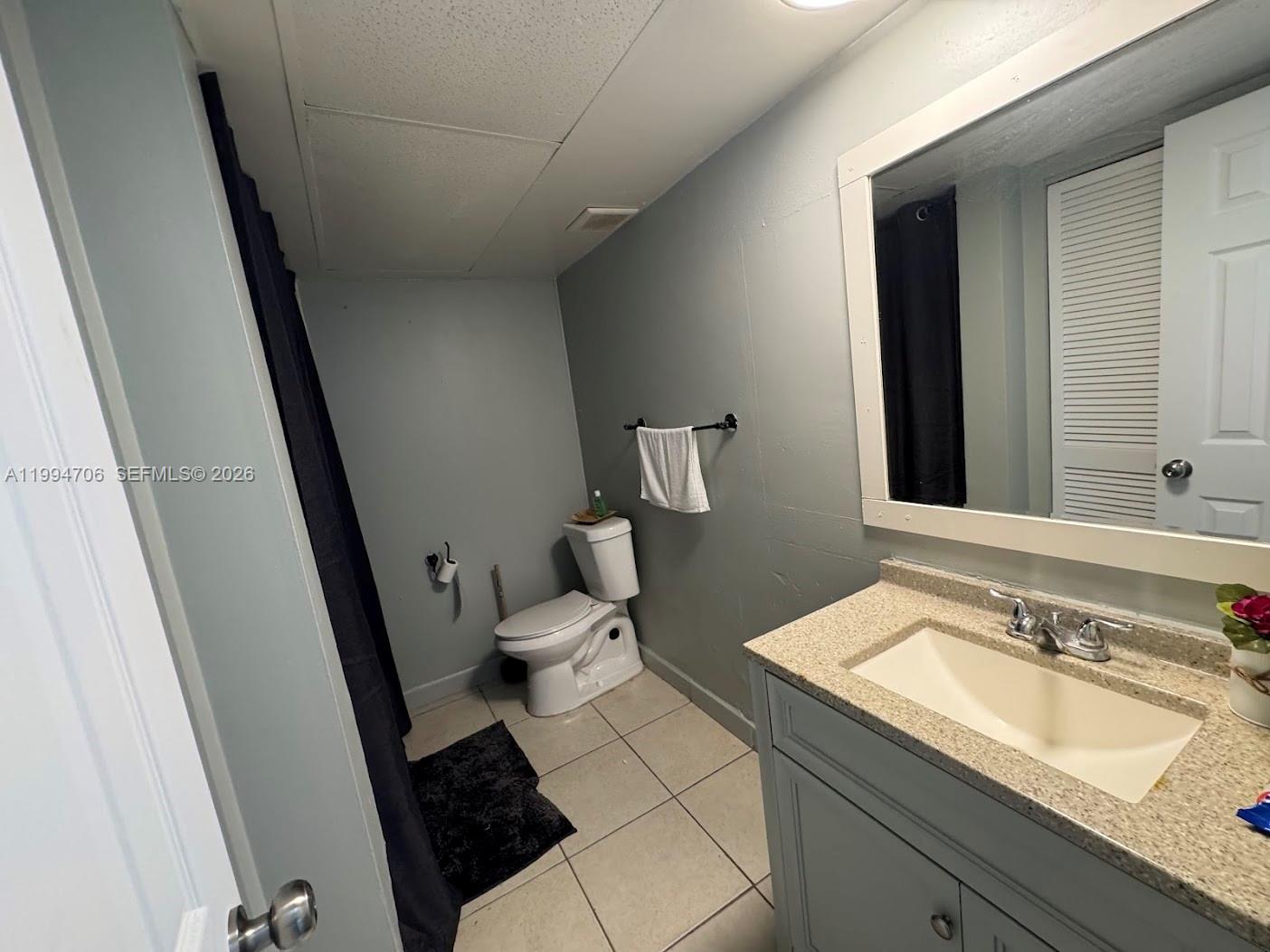 LYNN PARK REPLAT - Residential Lease